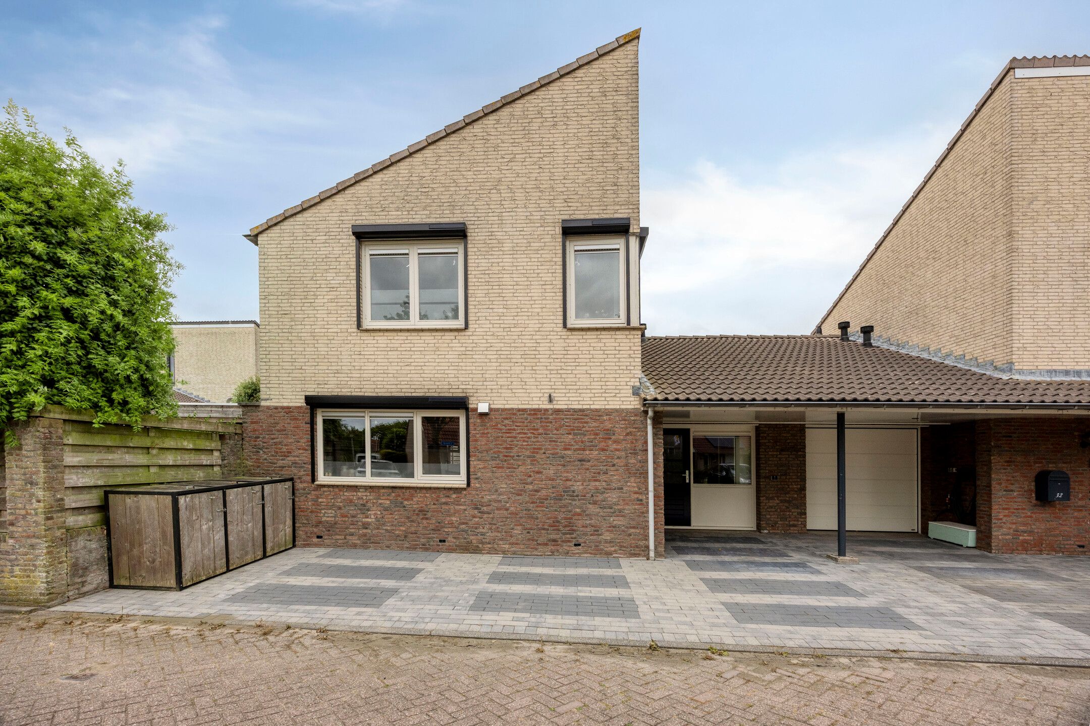 Foto van 't Hoogt 34, Strijen