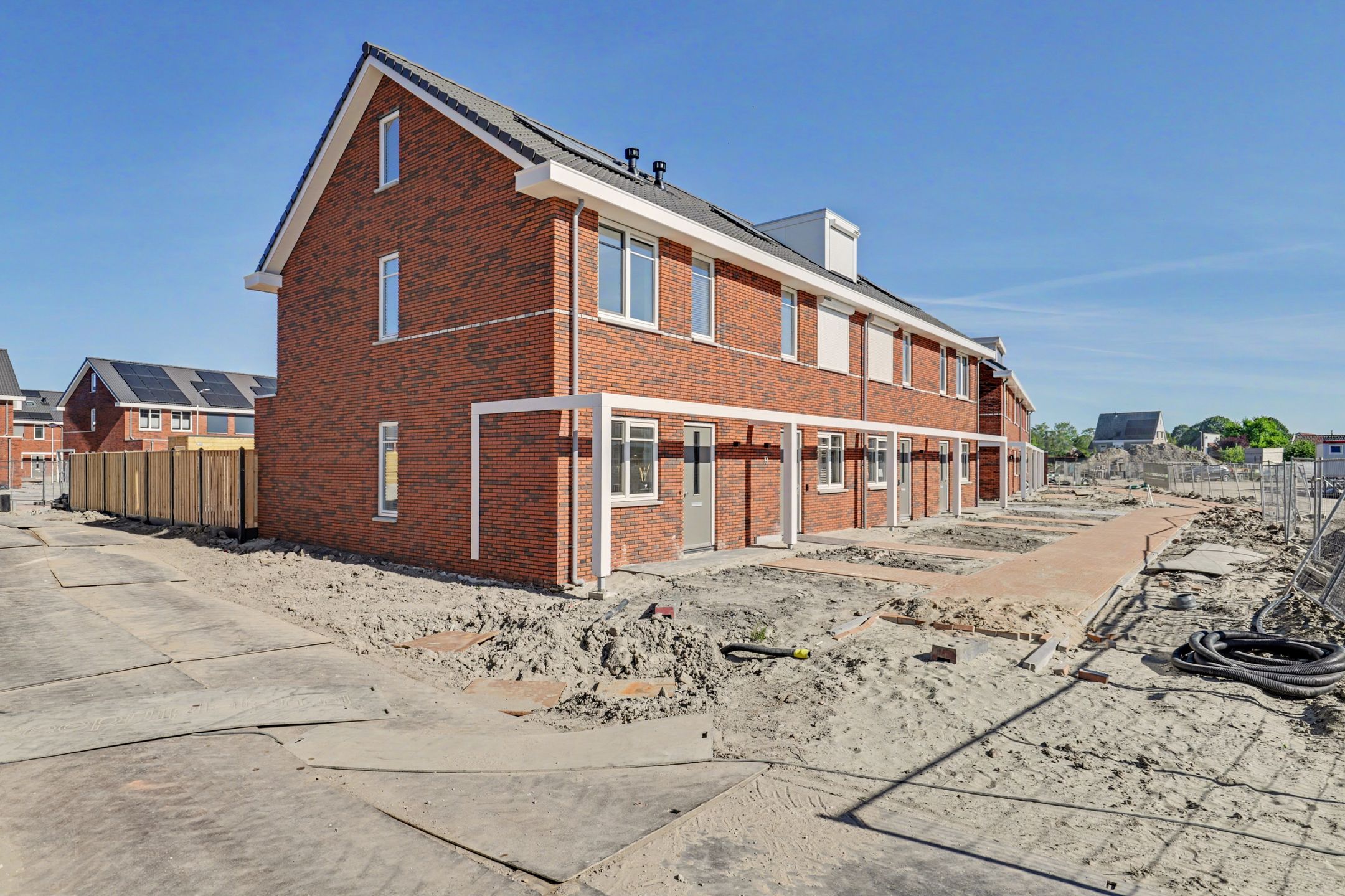 Foto van Uiterdijk 17, Strijen