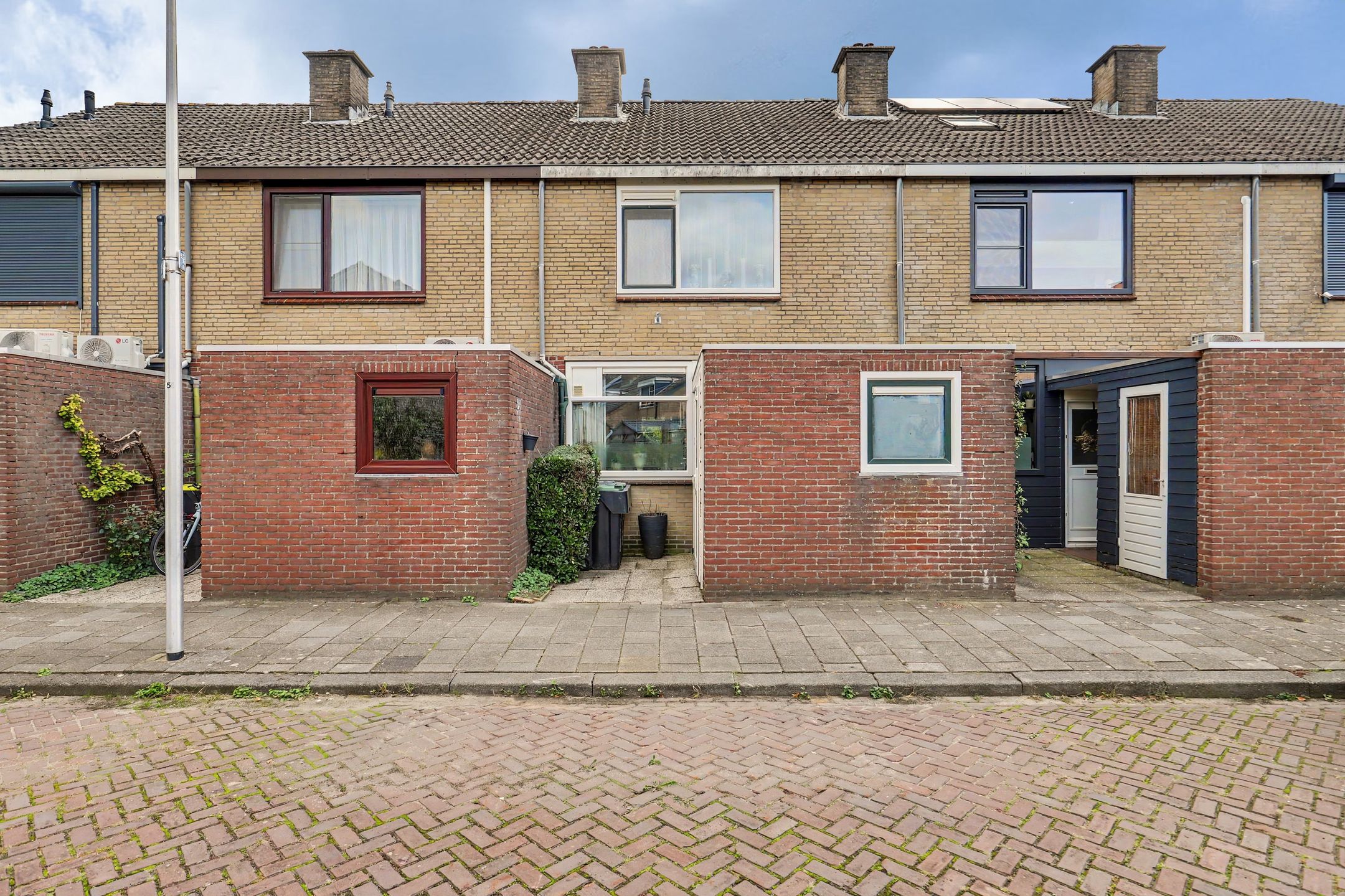 Foto van Rietgansstraat 25, Strijen