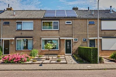 Foto van Hazelaarstraat 27, Puttershoek