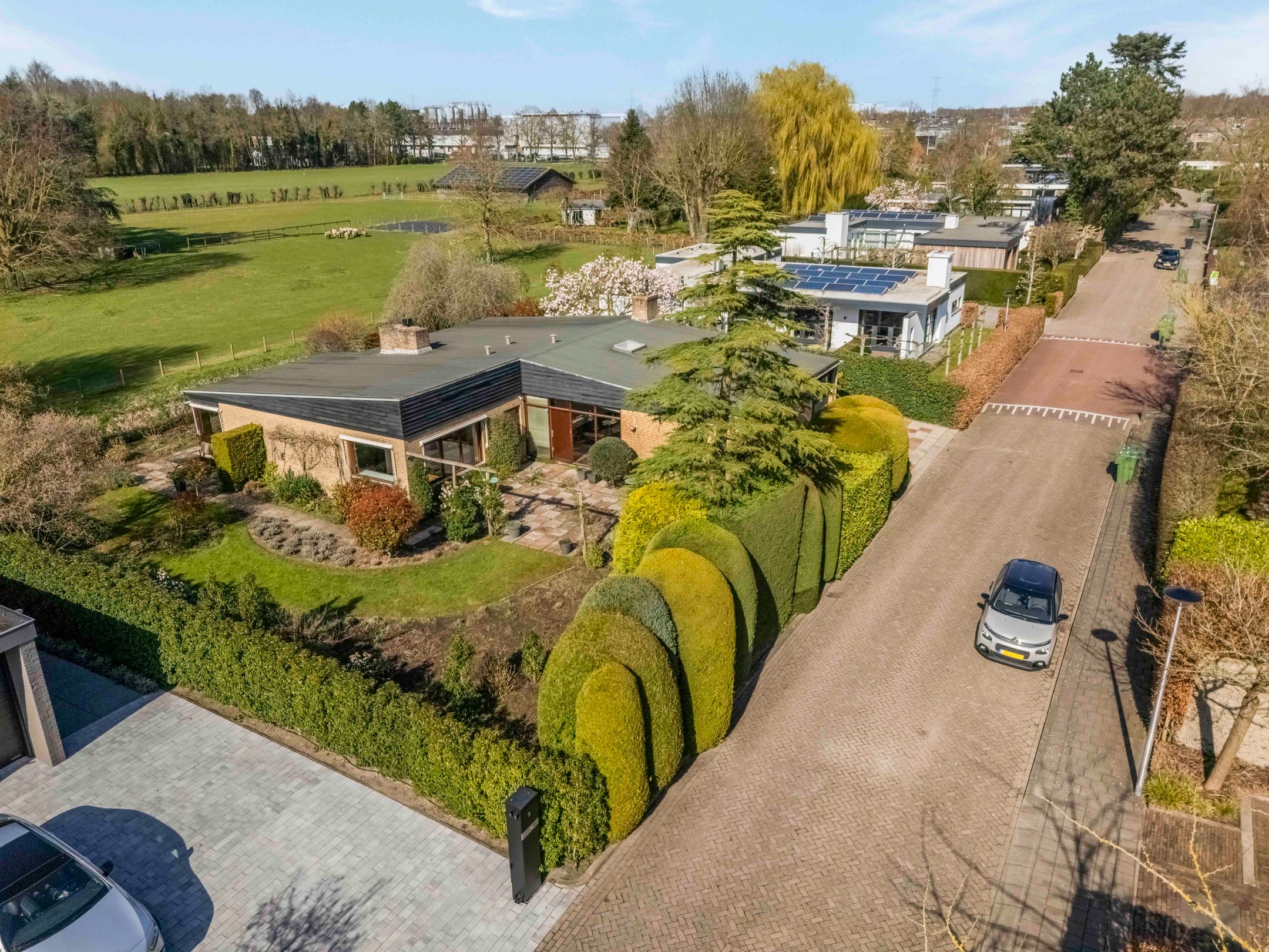 Foto van van Hogendorplaan 5, Maasdam