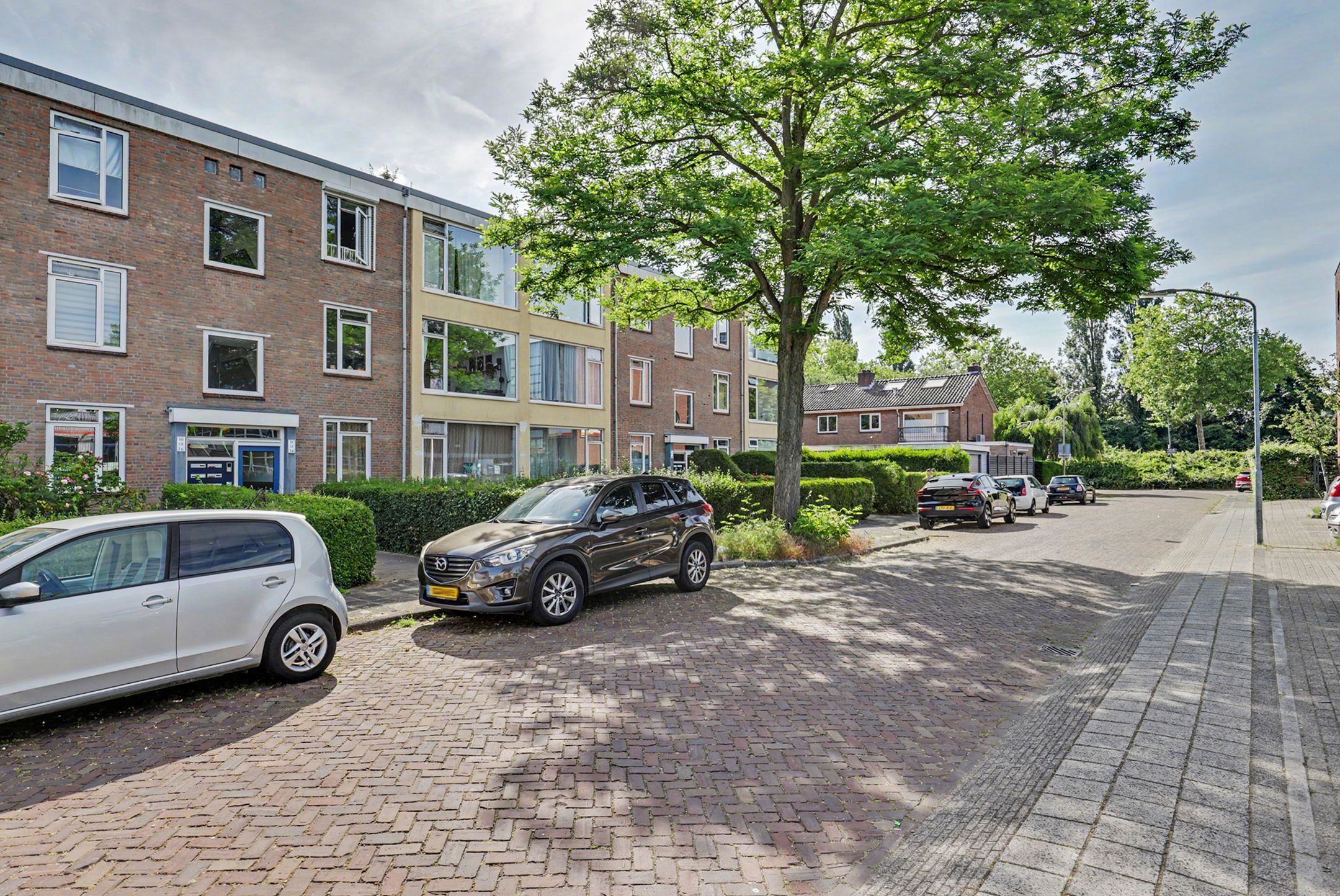 Foto van Anna van Saksenstraat 34, Dordrecht