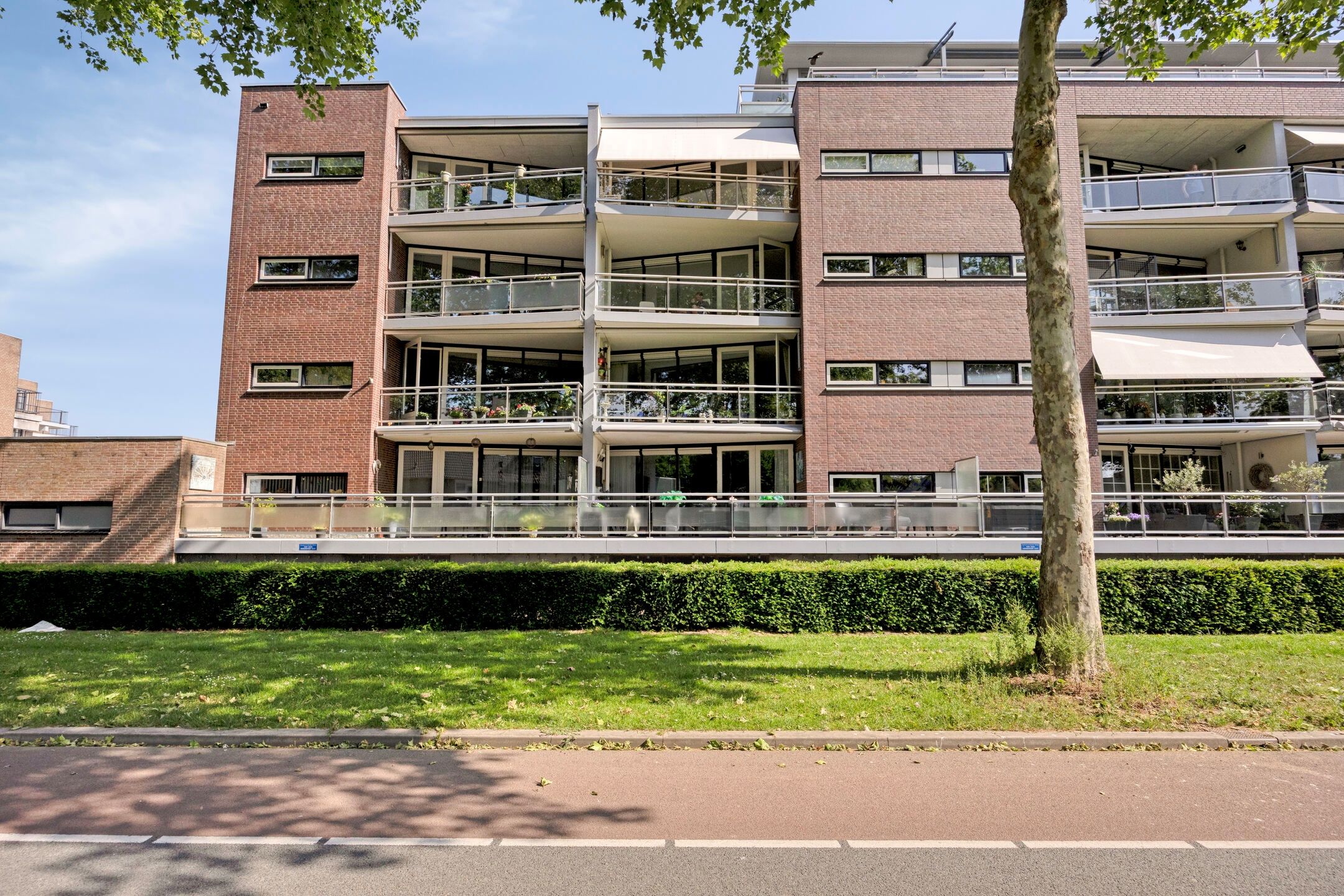 Foto van Hermann Hesse-erf 152, Dordrecht
