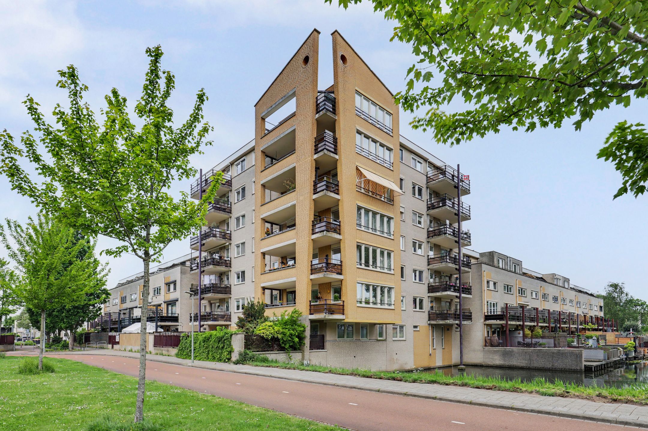 Foto van Merbau 104, Dordrecht