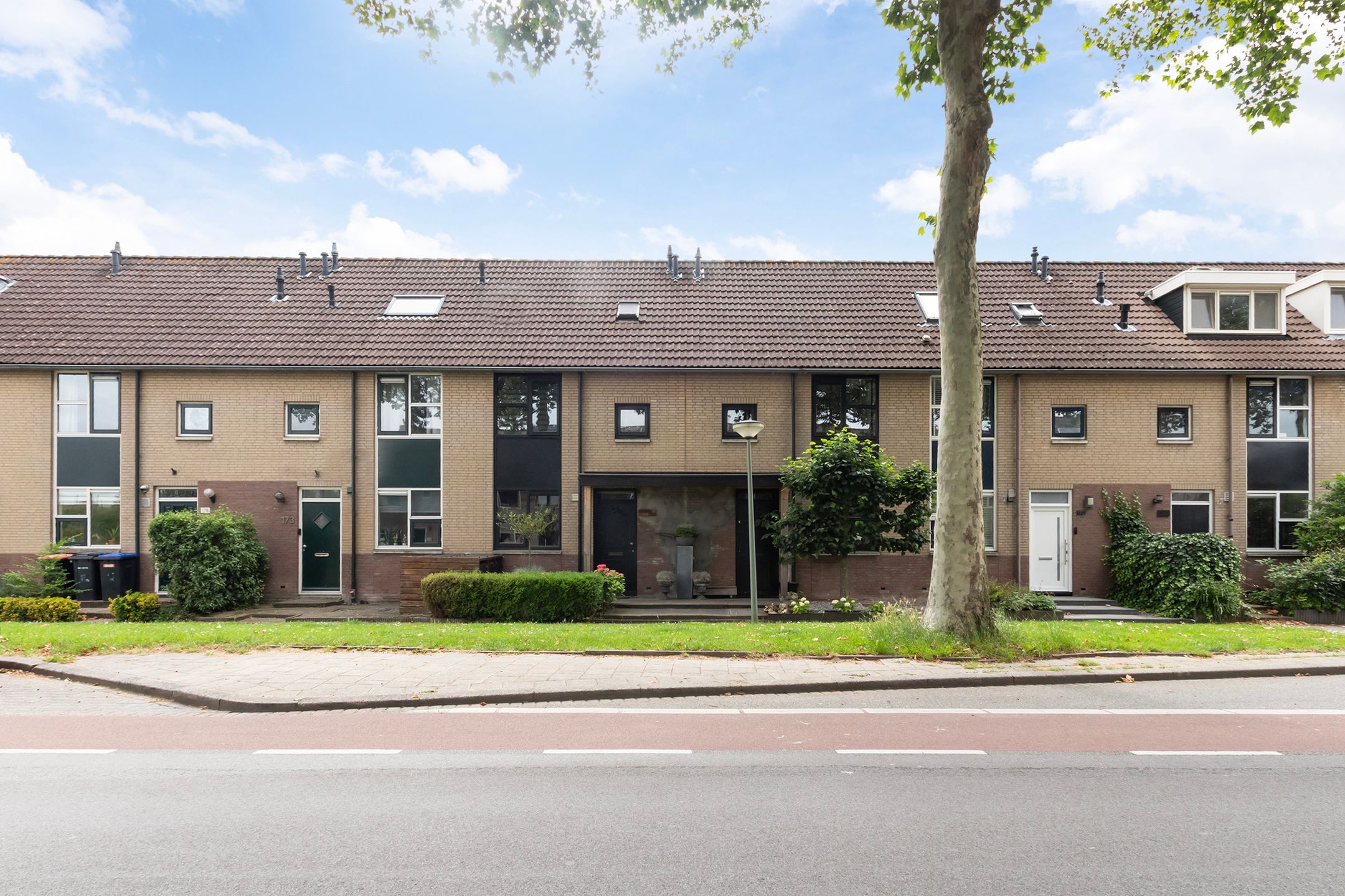 Foto van Van den Broek-erf 171, Dordrecht