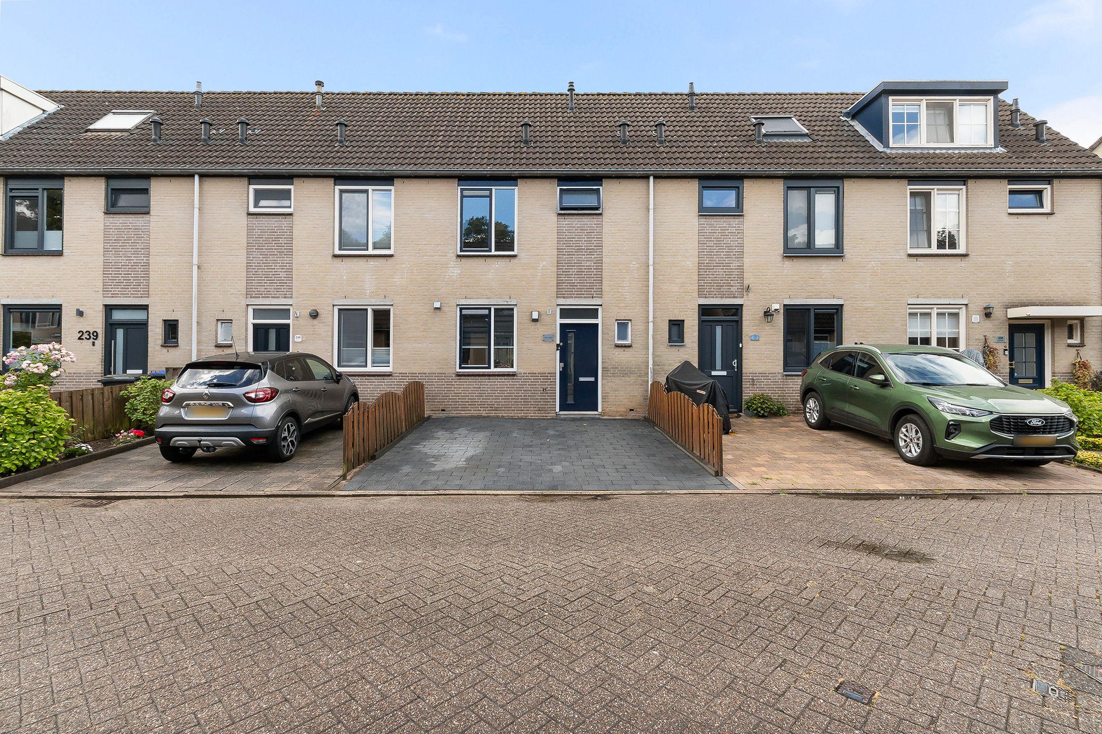 Foto van Van den Broek-erf 237, Dordrecht