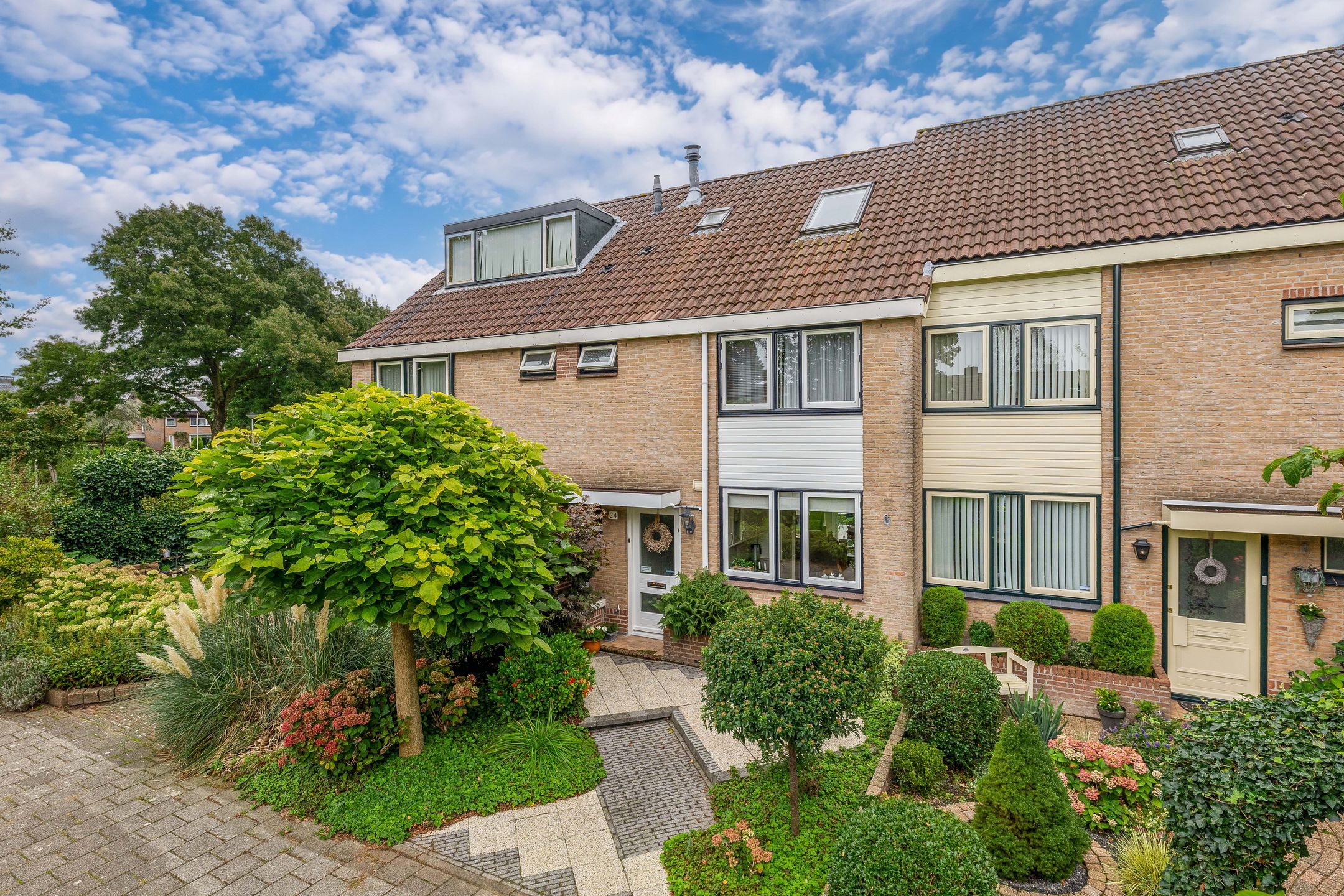 Foto van Van Limburg Stirumplantsoen 24, Zwijndrecht