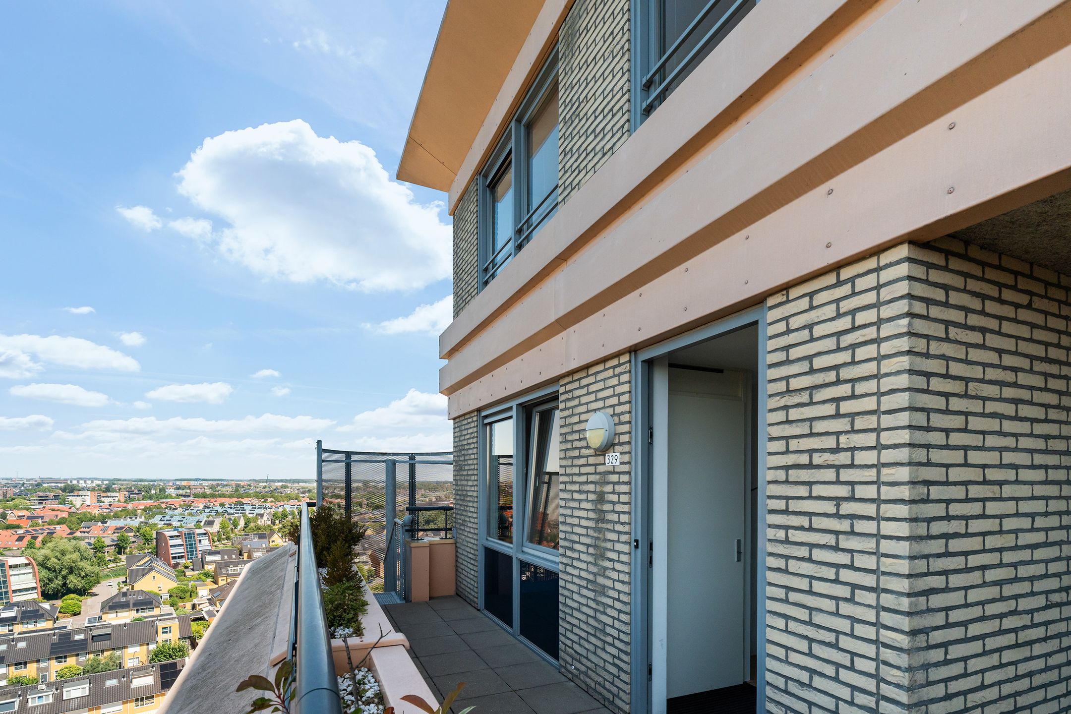 Foto van Eemstein 329, Zwijndrecht