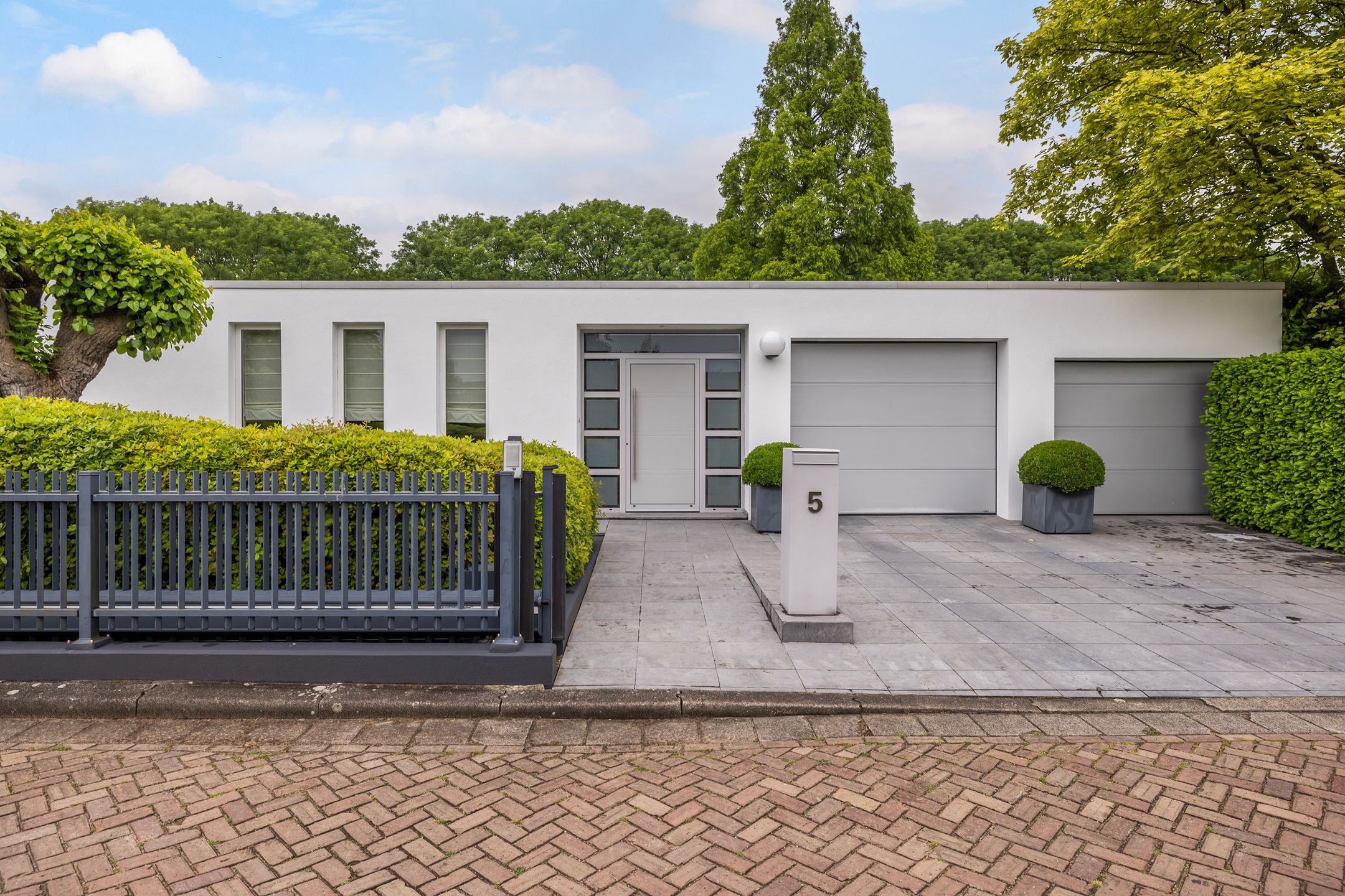 Foto van Akeleilaan 5, Zwijndrecht
