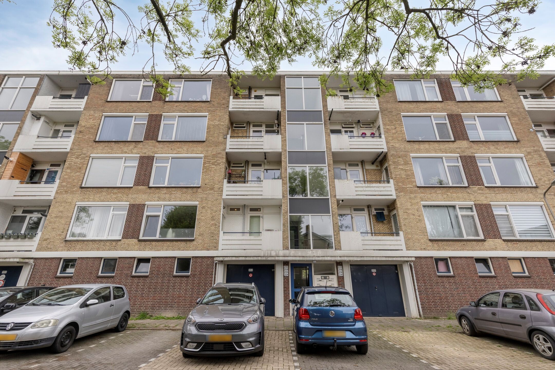 Foto van Dahliastraat 204, Zwijndrecht