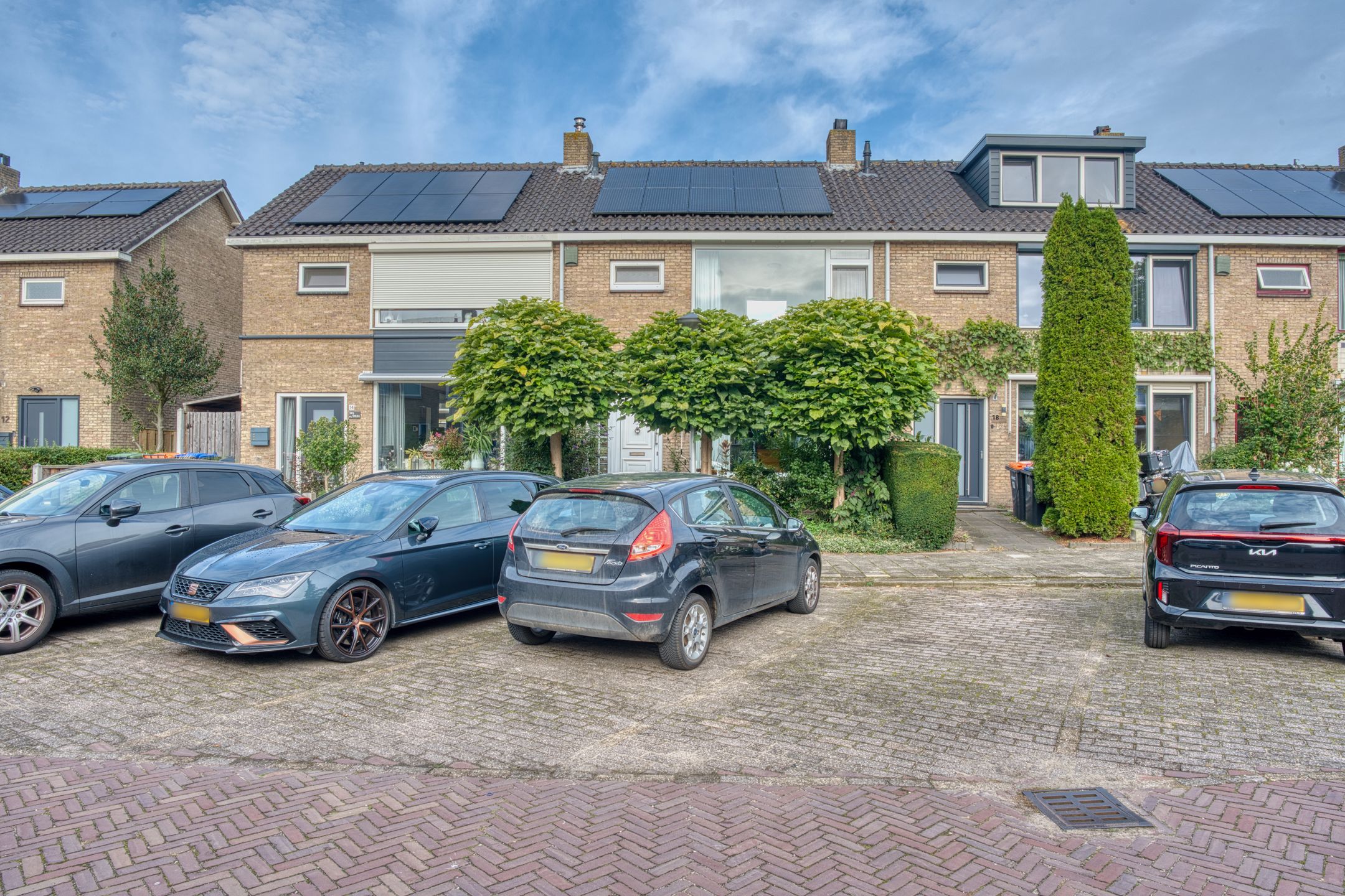 Foto van Ericastraat 16, Zwijndrecht