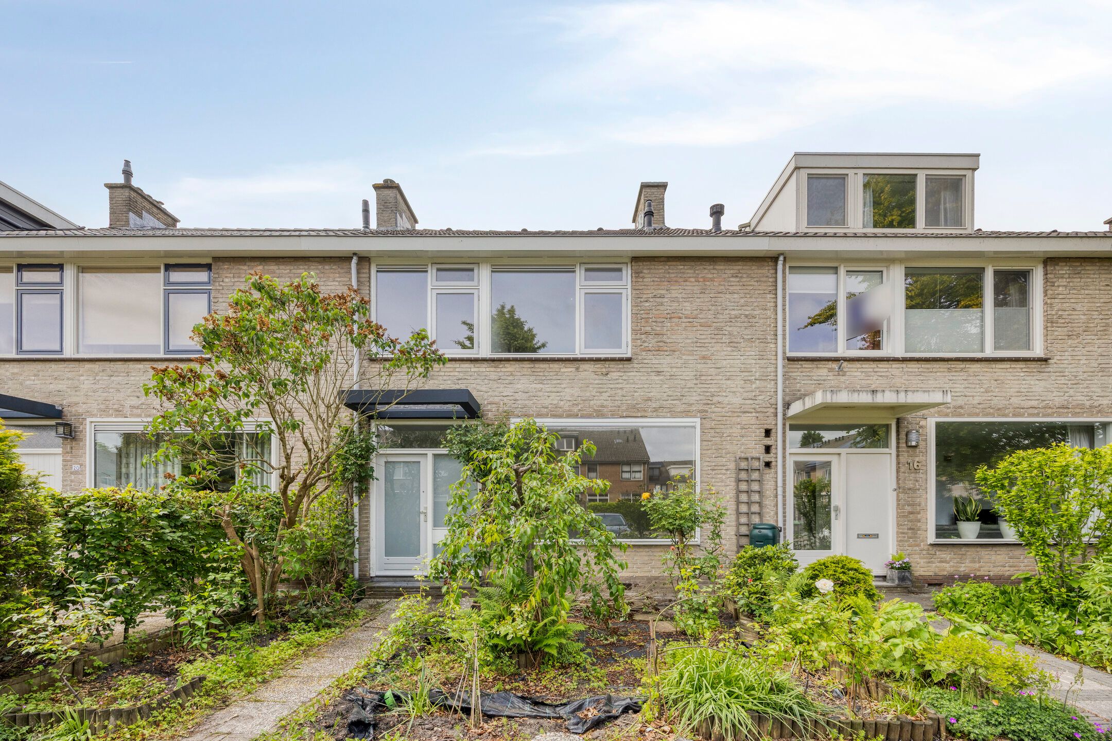 Foto van Van Duyvenvoordelaan 18, Hendrik-Ido-Ambacht