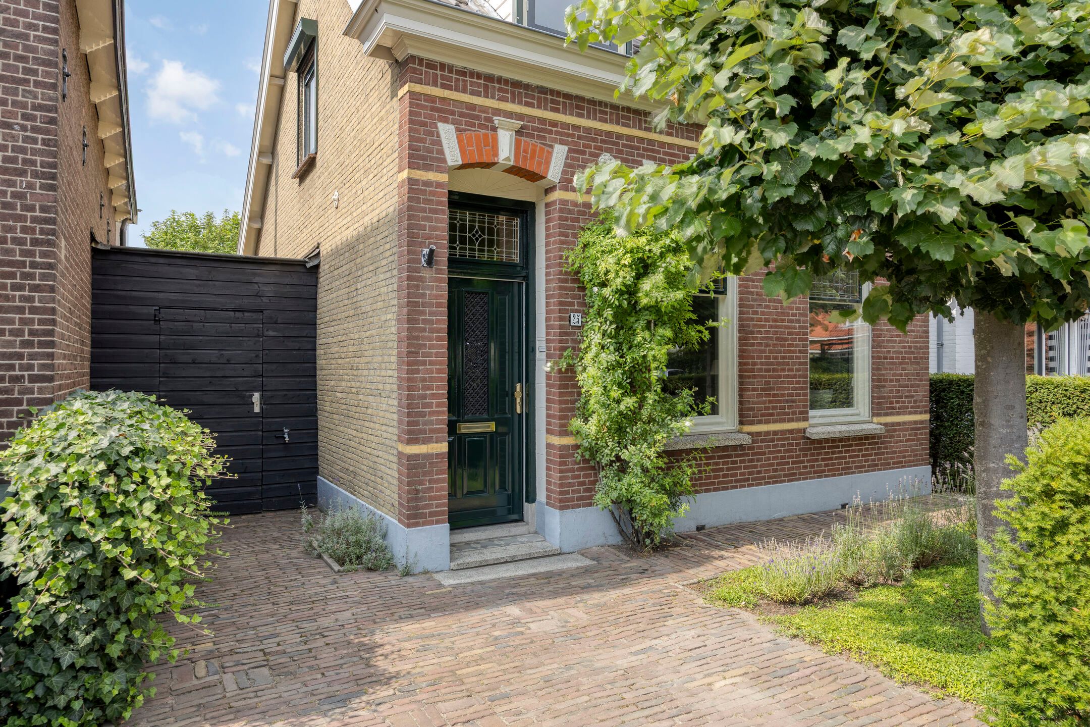 Foto van Kerkstraat 25, Hendrik-Ido-Ambacht