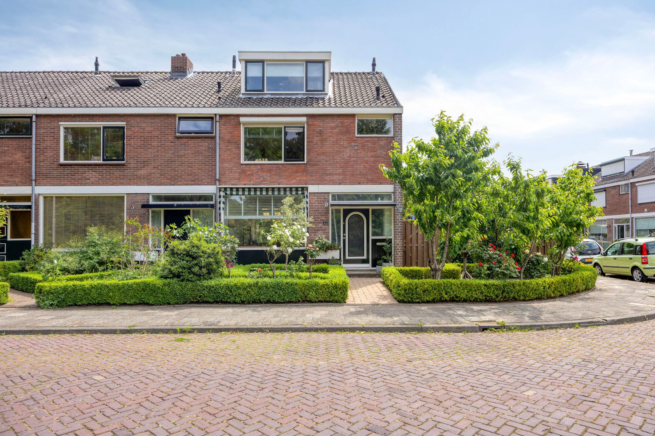 Foto van Waelneslaan 11, Hendrik-Ido-Ambacht