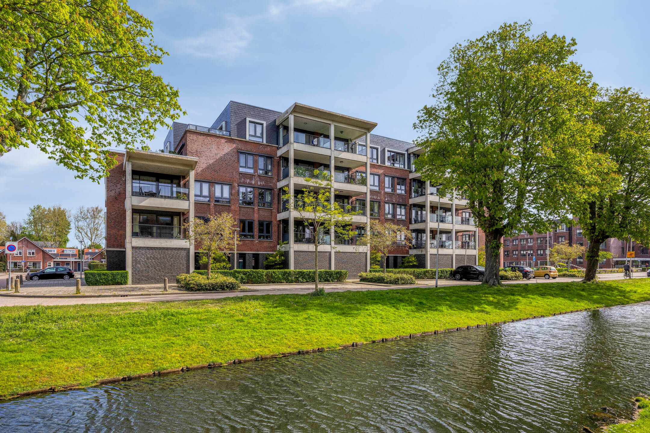 Foto van Emmasingel 6C, Hendrik-Ido-Ambacht