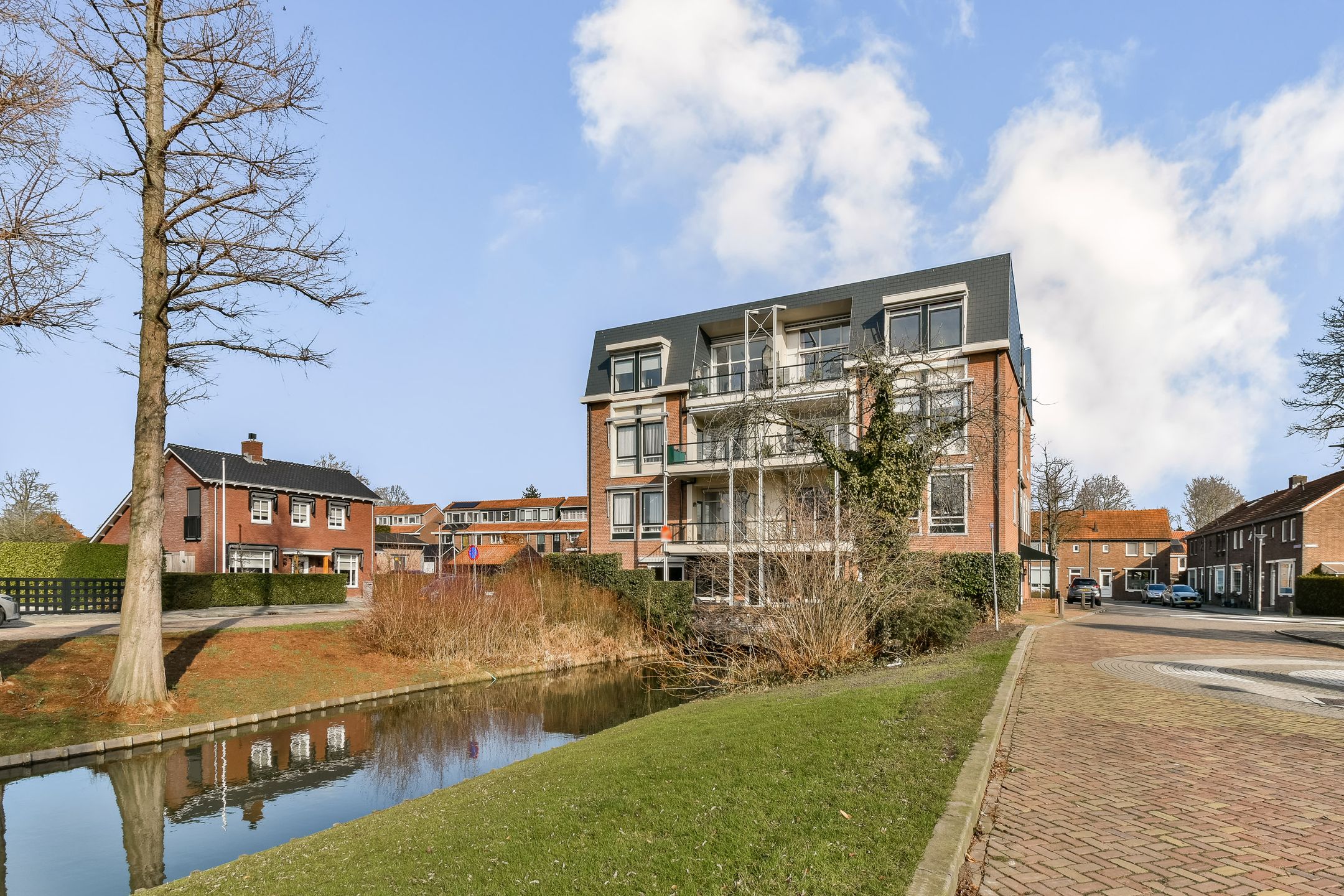 Foto van Oude Raadhuisplein 20, Hendrik-Ido-Ambacht