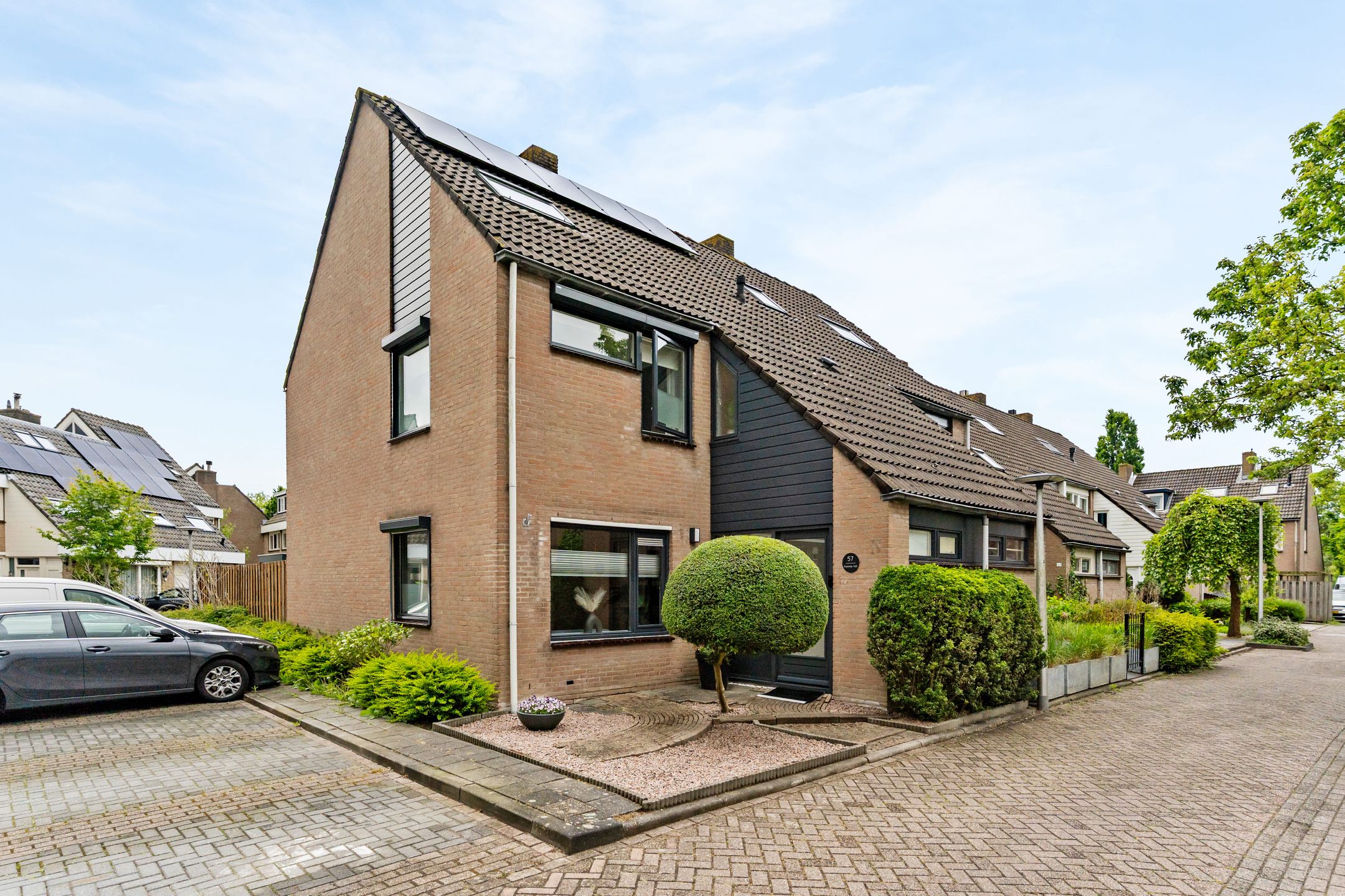 Foto van Noten-bogerd 57, Hendrik-Ido-Ambacht