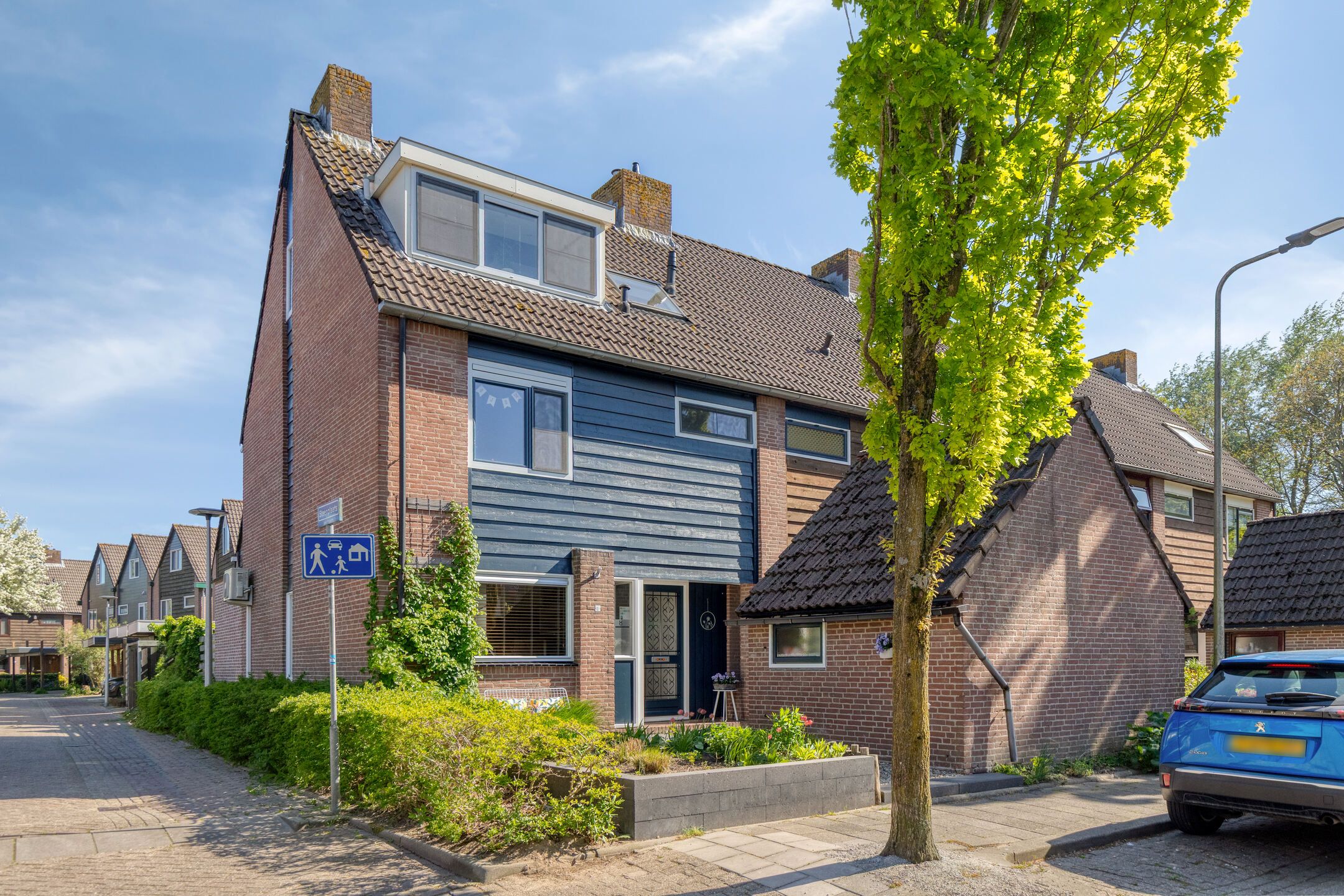 Foto van Hoekkamp 8, Hendrik-Ido-Ambacht