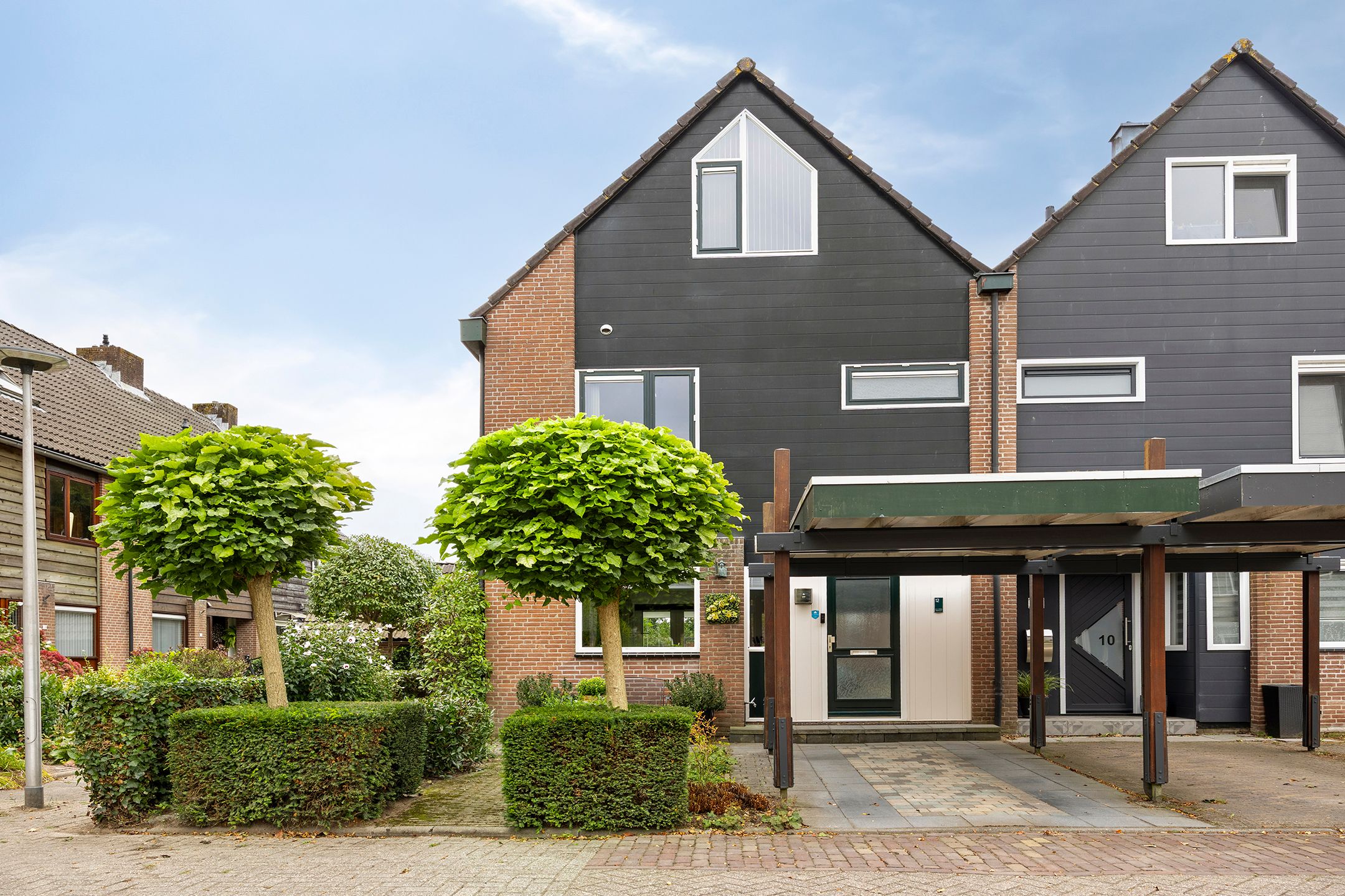 Foto van Steenplaats 12, Hendrik-Ido-Ambacht