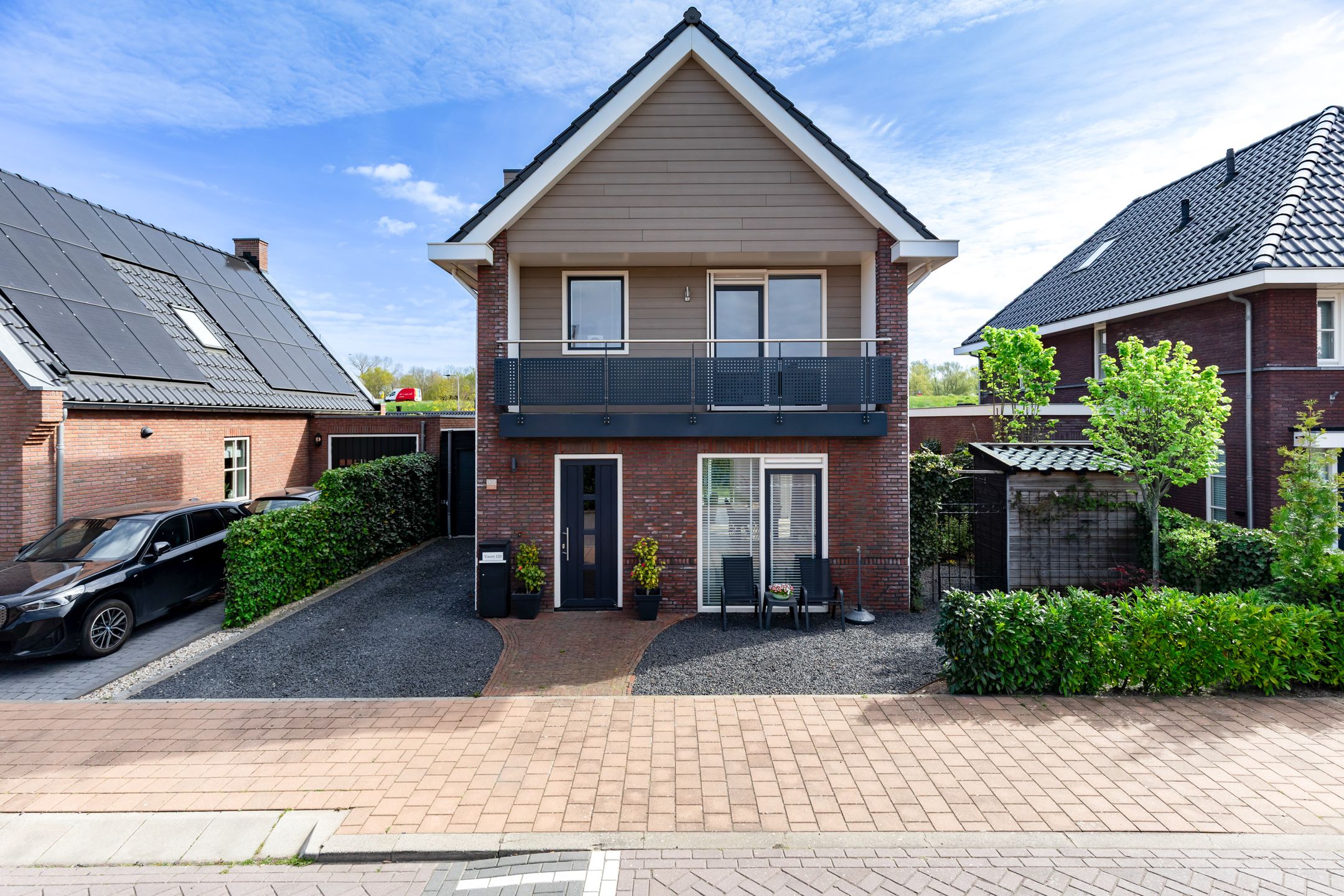 Foto van Voorn 120, Hendrik-Ido-Ambacht