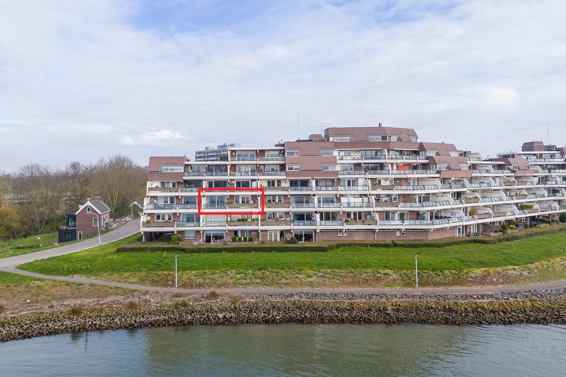 Foto van Huys de Merwede 11, Papendrecht