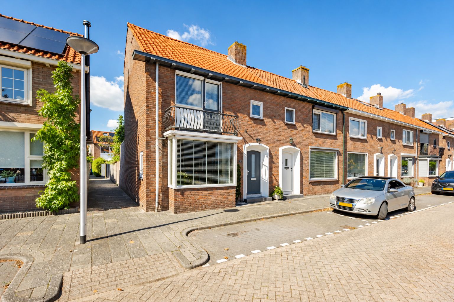 Foto van Adama van Scheltemastraat 10, Sliedrecht