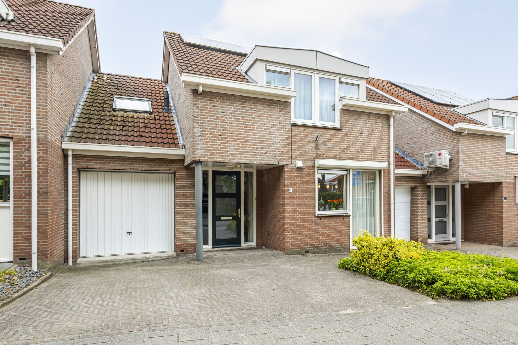 Foto van Nieuweweg 6, Hardinxveld-Giessendam