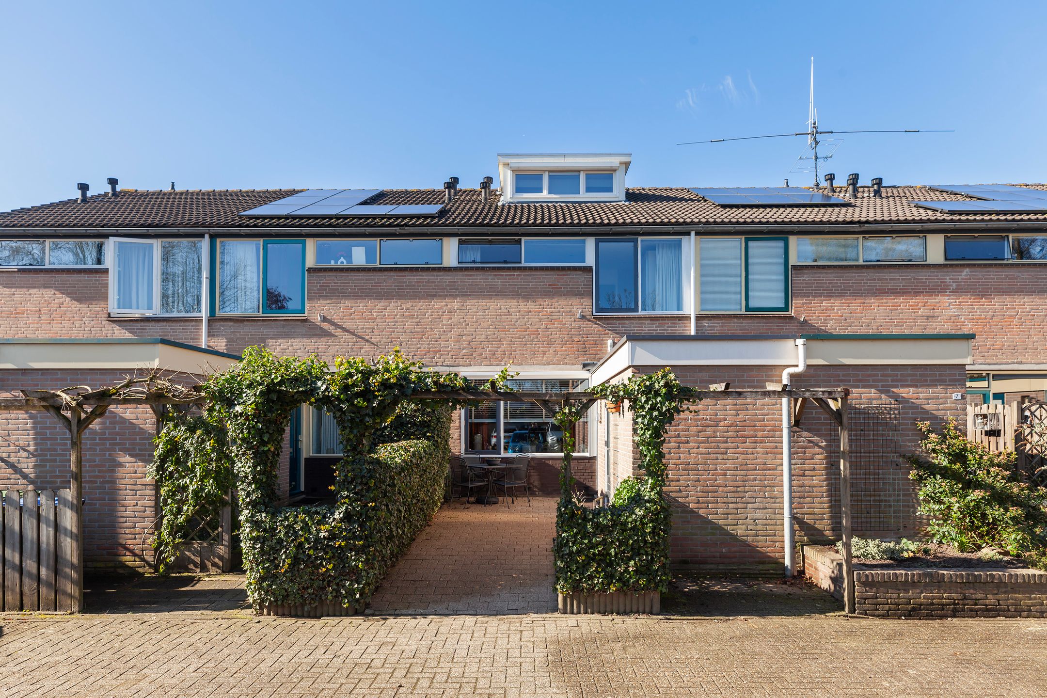 Foto van Florenweer 5, Hardinxveld-Giessendam