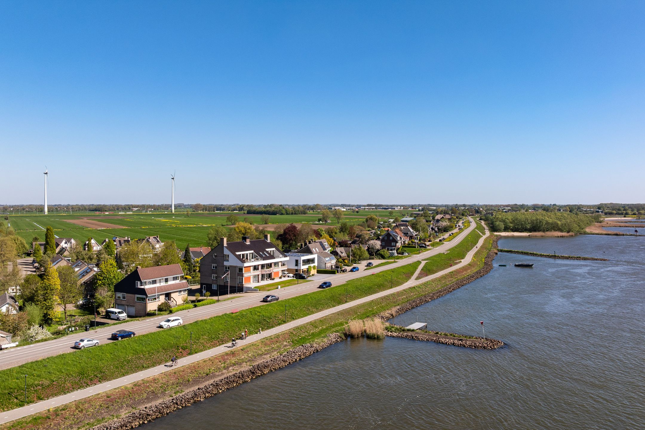 Foto van Rivierdijk 199, Hardinxveld-Giessendam