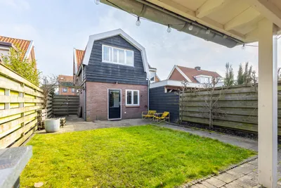 Foto van Akkerstraat 15, Hardinxveld-giessendam
