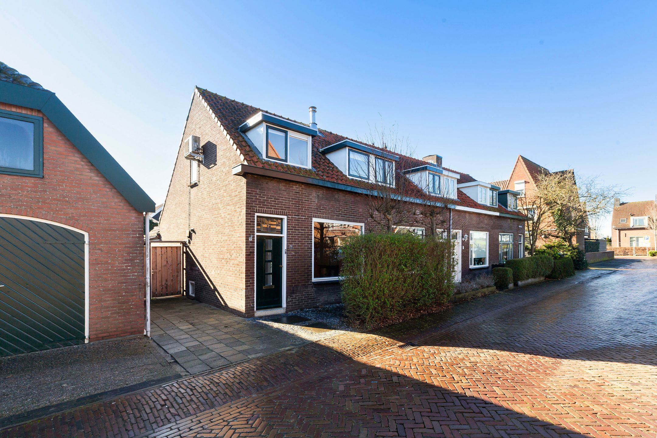 Foto van Willemstraat 1, Hardinxveld-Giessendam