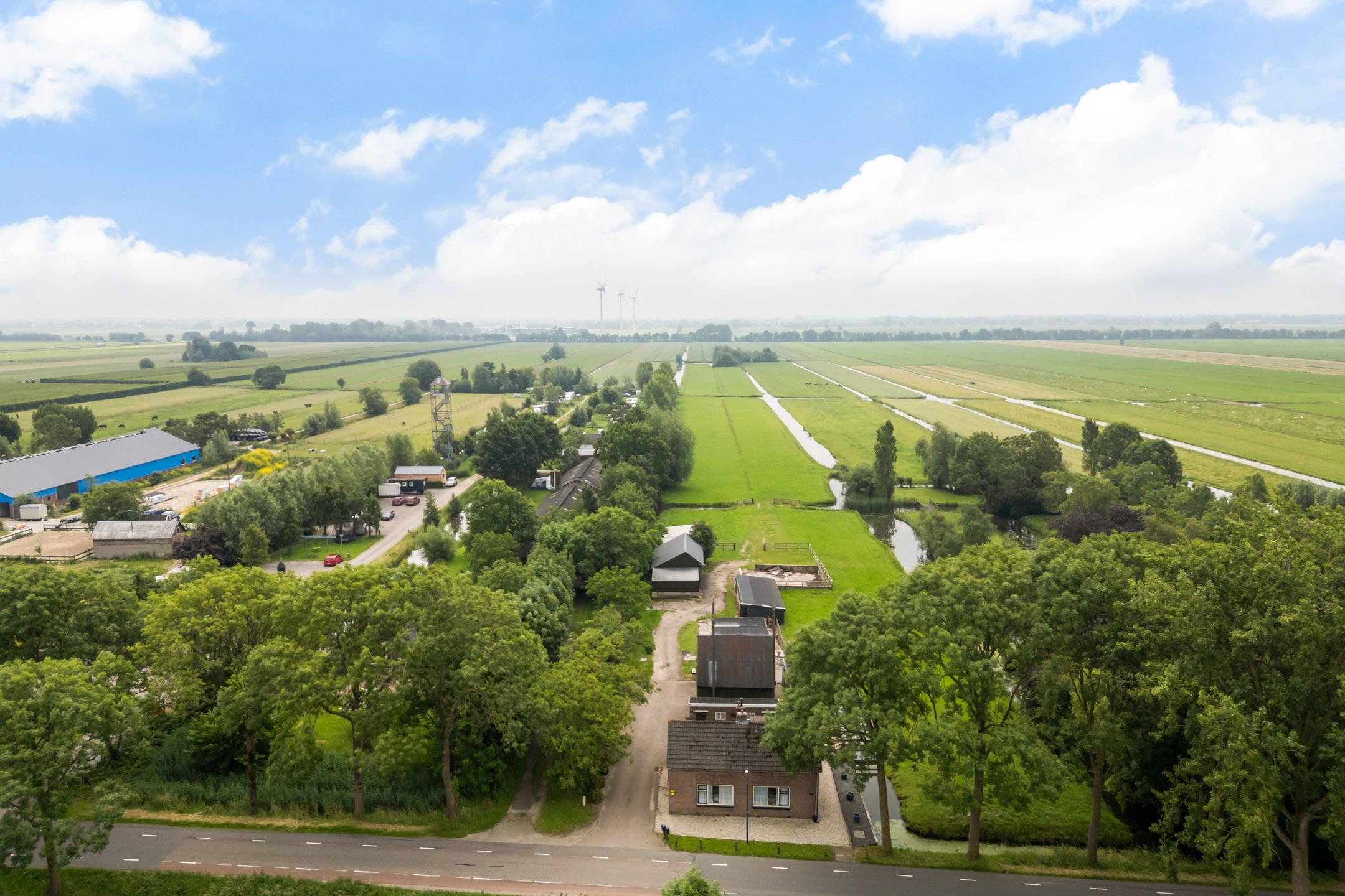 Foto van Benedeneind ZZ 285, Benschop