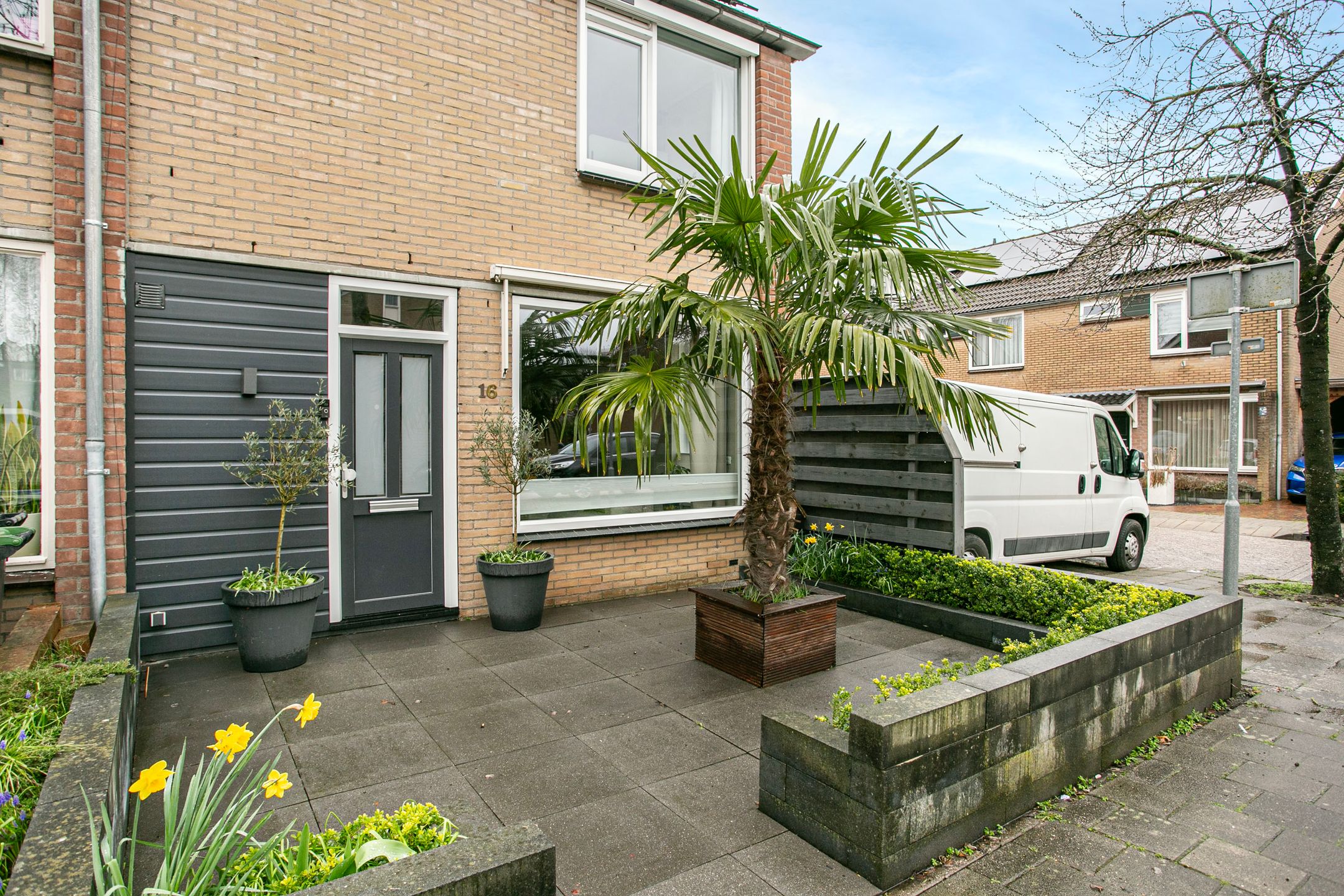 Foto van Zonnebloemstraat 16, Nieuwegein