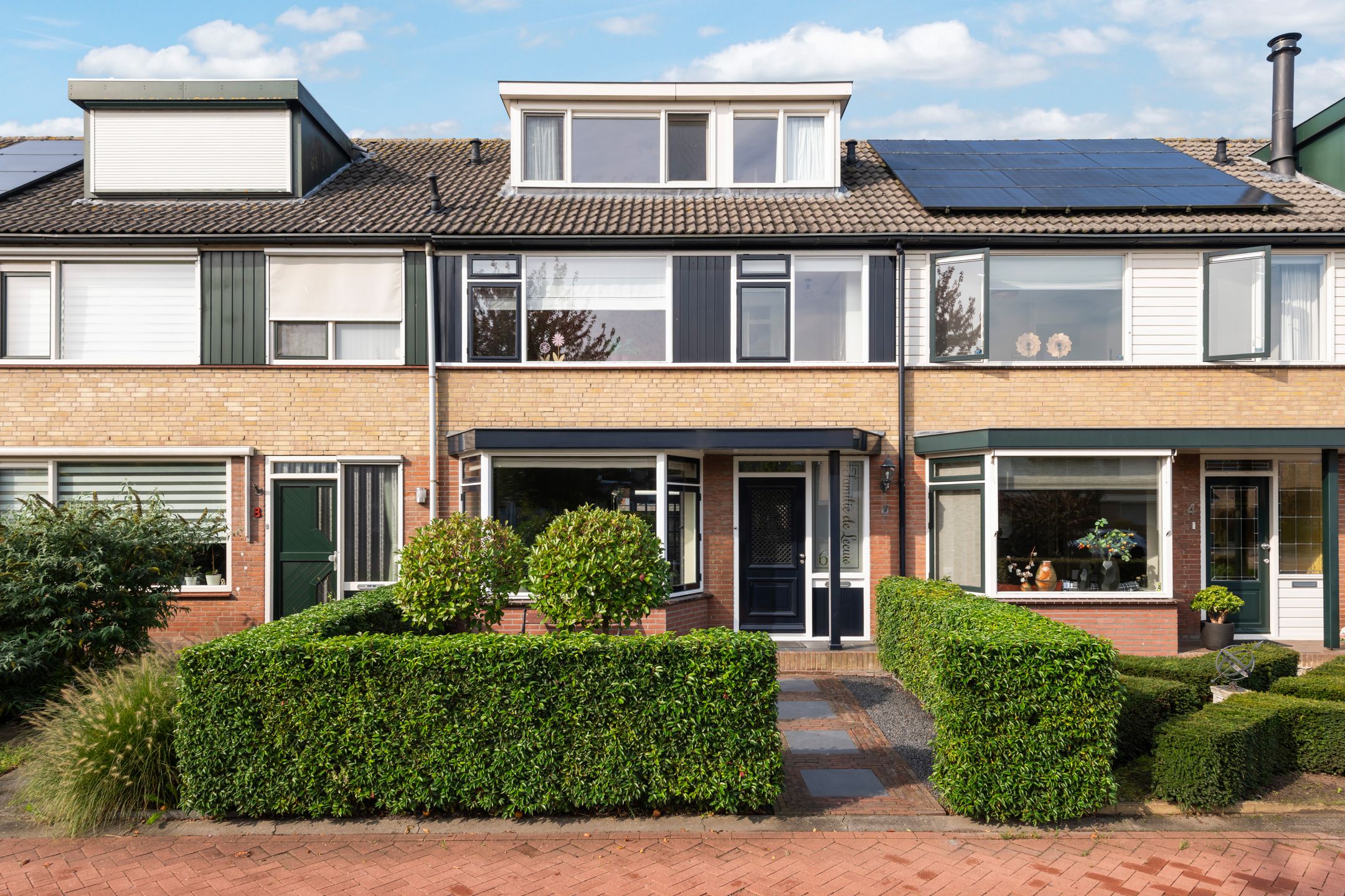 Foto van Voorhuis 6, Kamerik