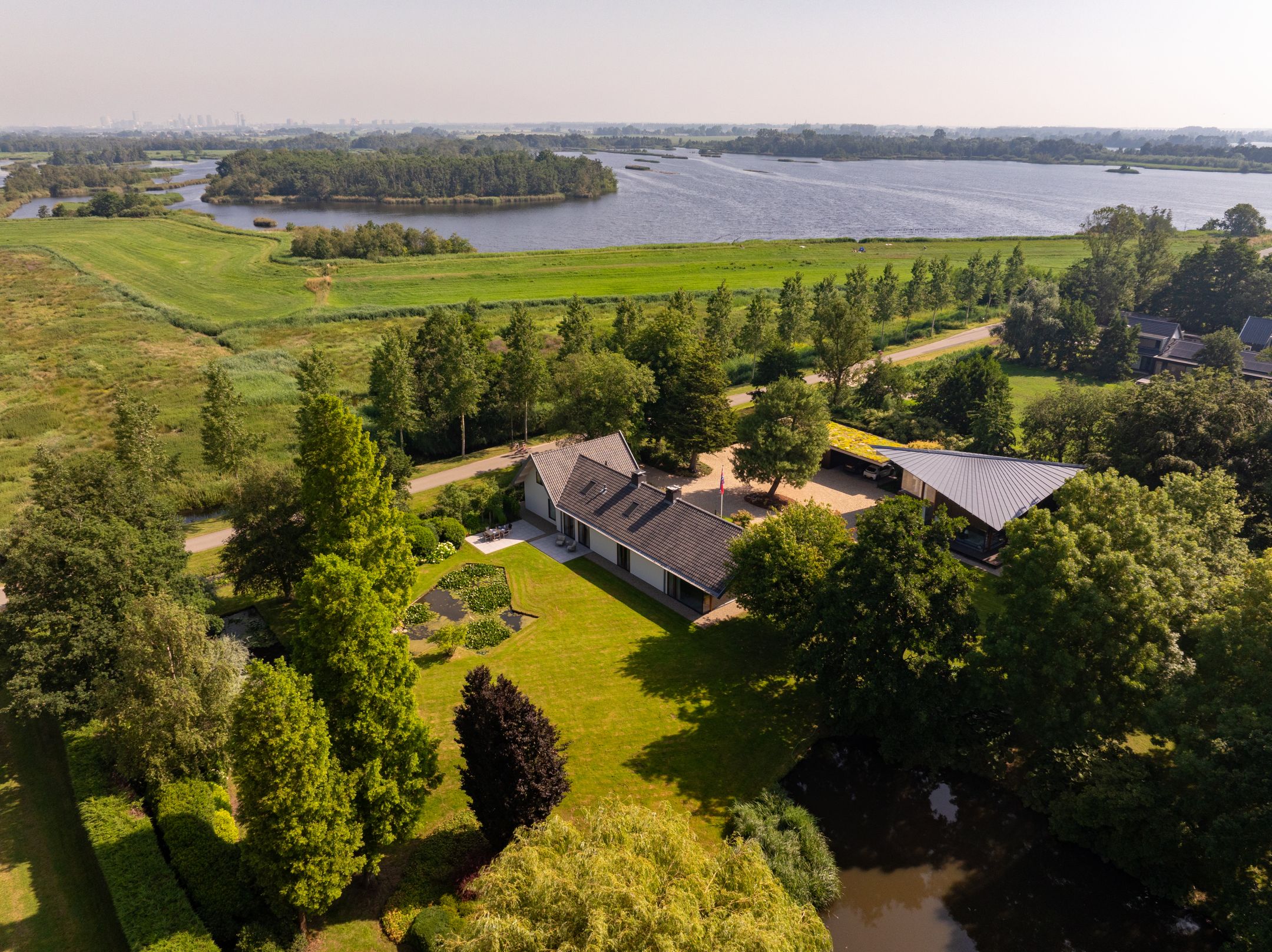Foto van Botsholsedwarsweg 3, Waverveen