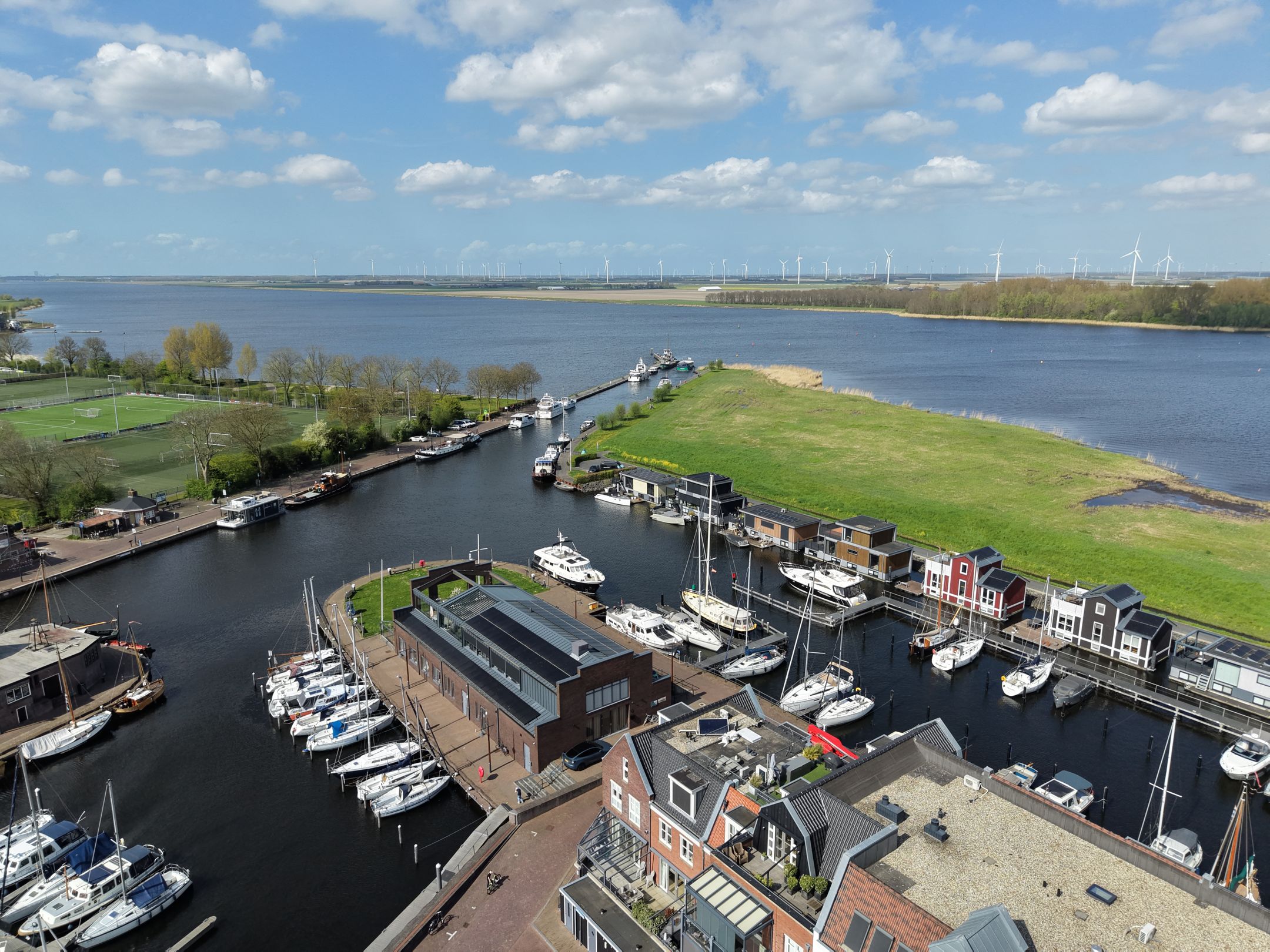 Foto van Zuiderzeeboulevard 13, Bunschoten-Spakenburg