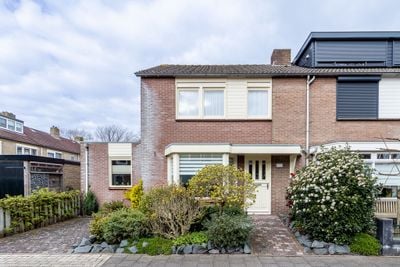Foto van Almarestraat 13, Bunschoten-Spakenburg