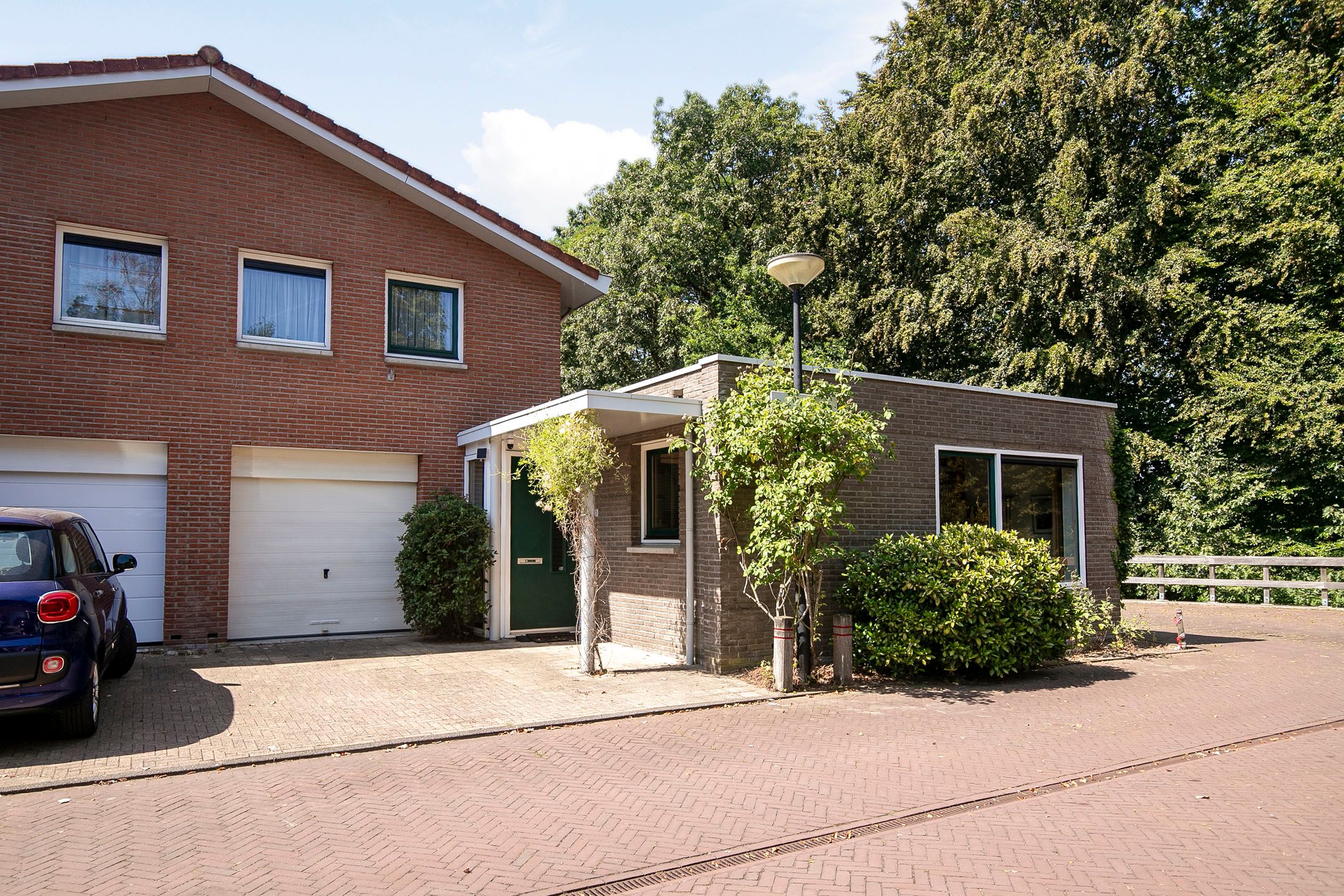Foto van Prins Johan Frisolaan 2, Amersfoort