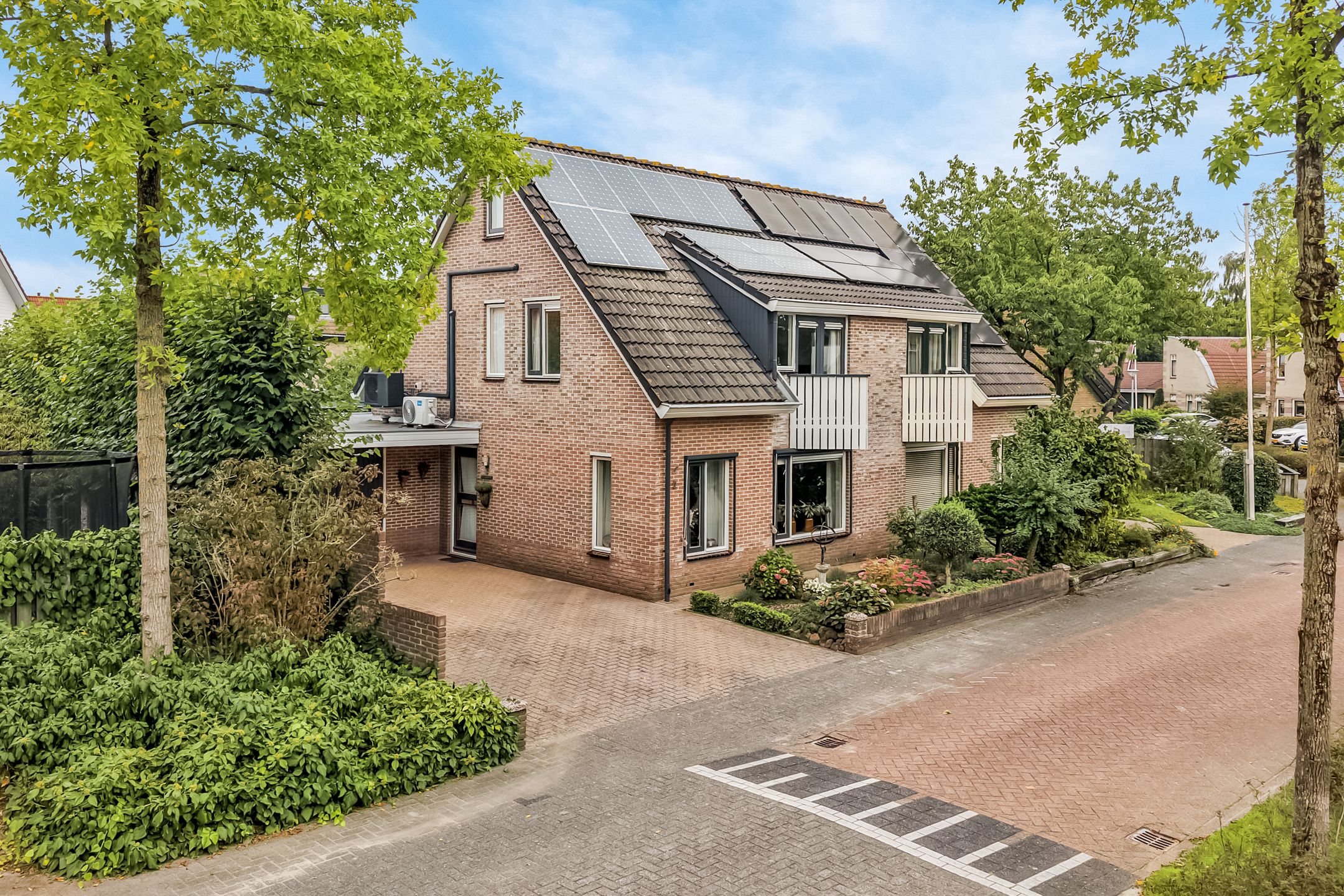 Foto van Van der Waalshof 2, Nijkerk