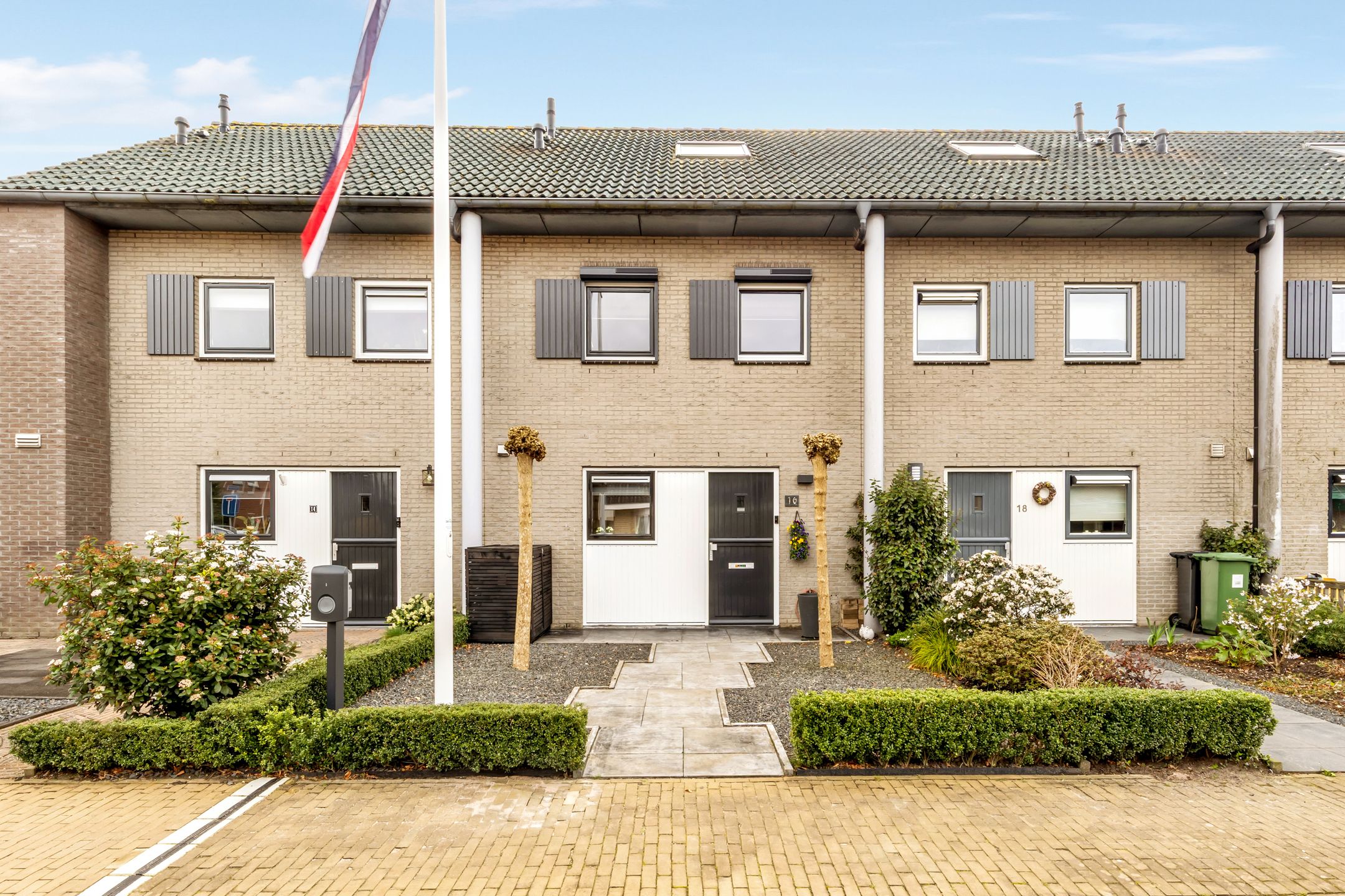 Foto van Kamille 16, Nijkerk