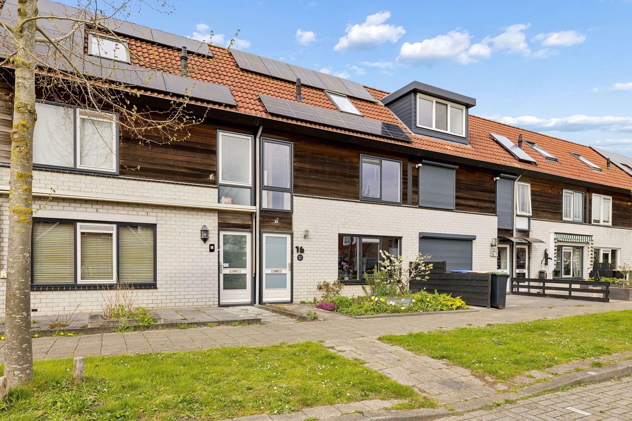Foto van Hazelaar 16, Zeewolde