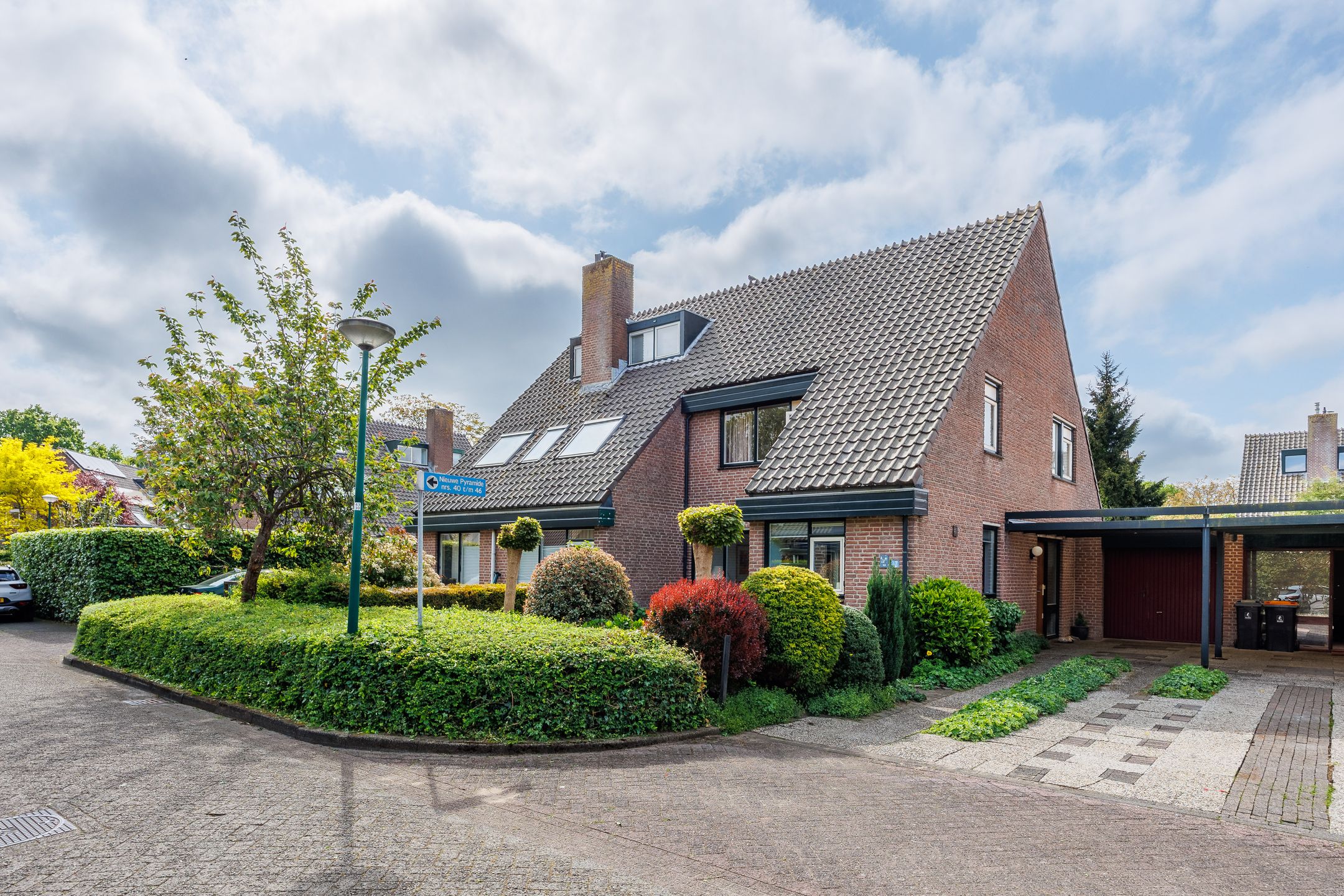 Foto van Nieuwe Pyramide 27, Wijk bij Duurstede
