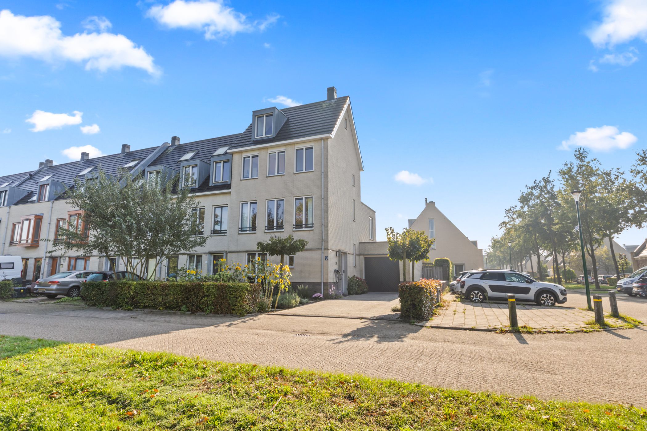 Foto van Waalsteen 37, Houten