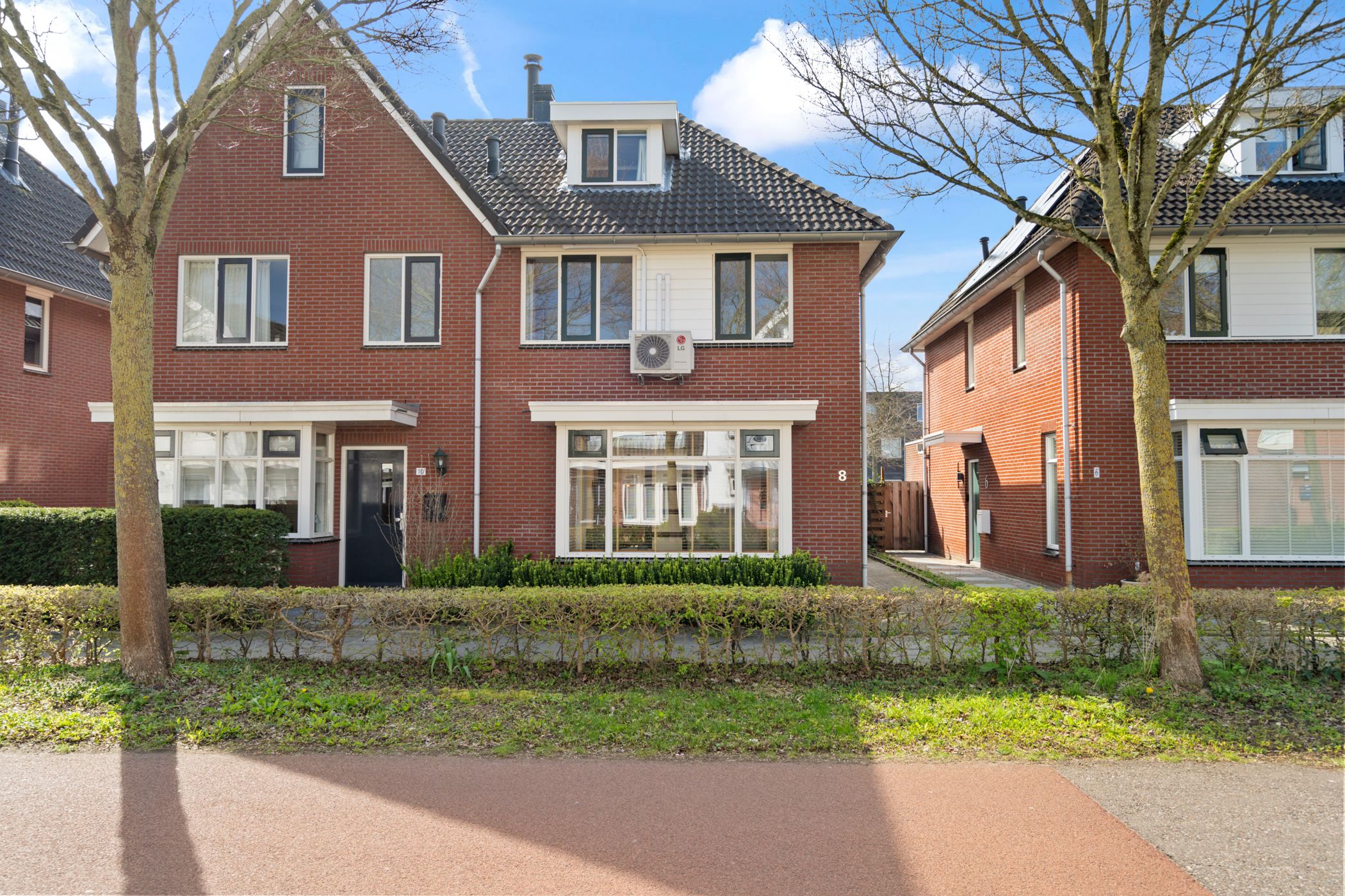 Foto van Hollandsspoor 8, Houten