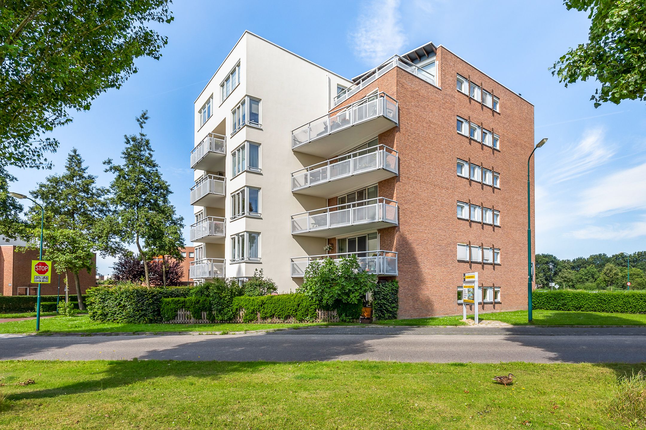 Foto van Kasteeltuin 3, Houten