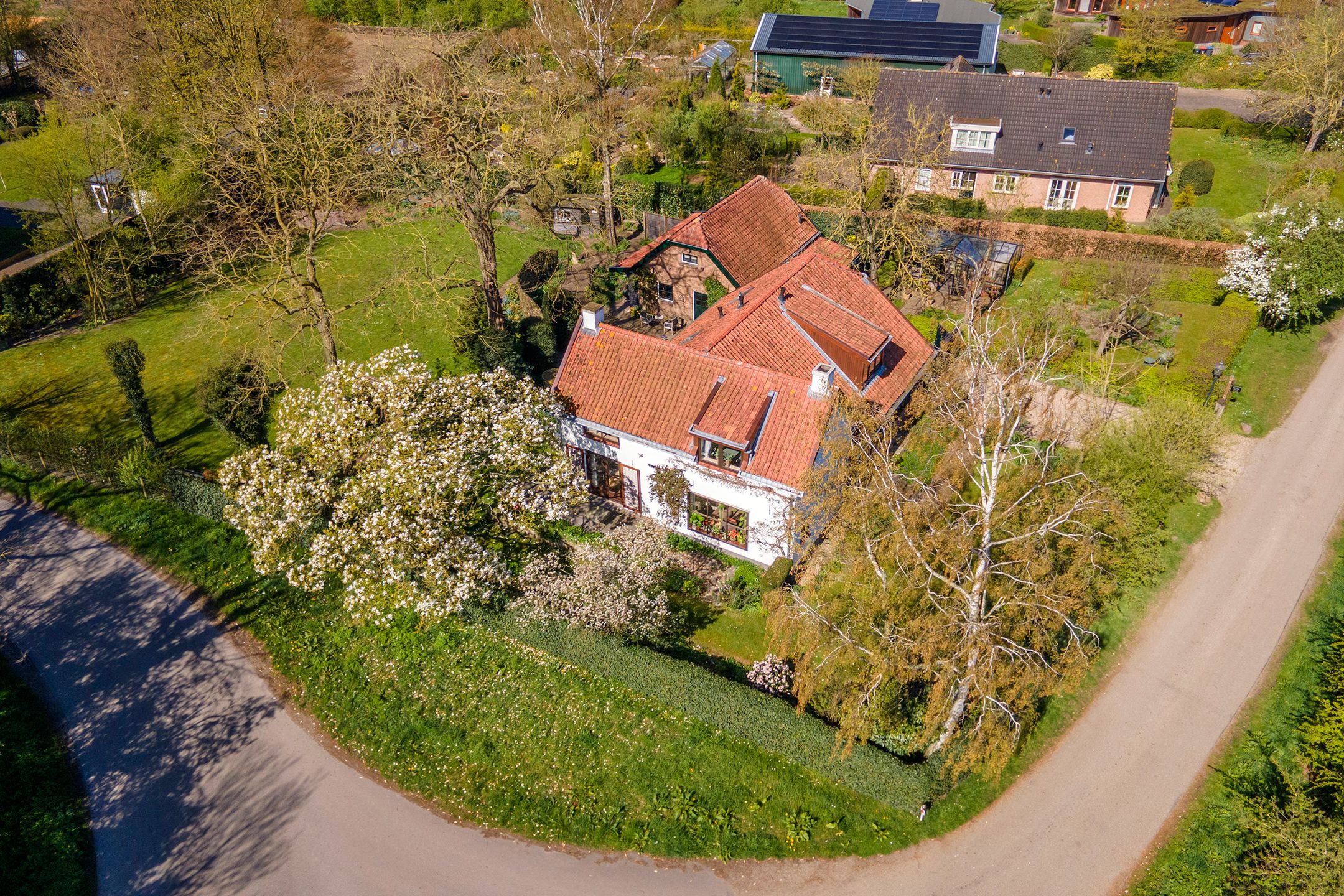 Foto van Woerd 2, Kerk-Avezaath (Gem. Buren)