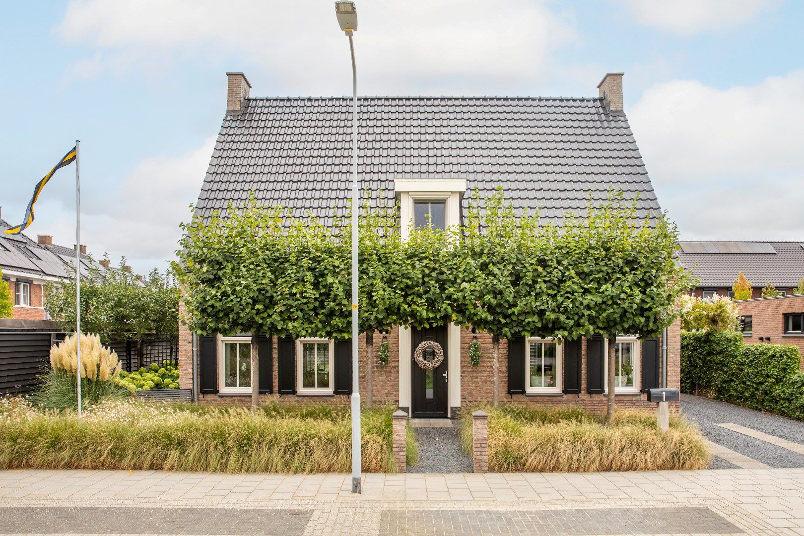 Foto van Burgemeester D J Pottstraat 1, Kesteren