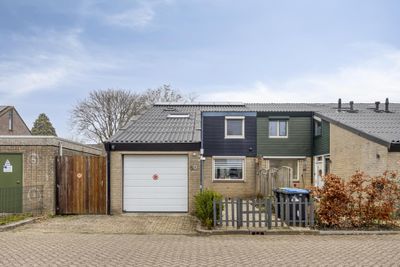 Foto van Ridder Alartlaan 50, Buren Woonhuis