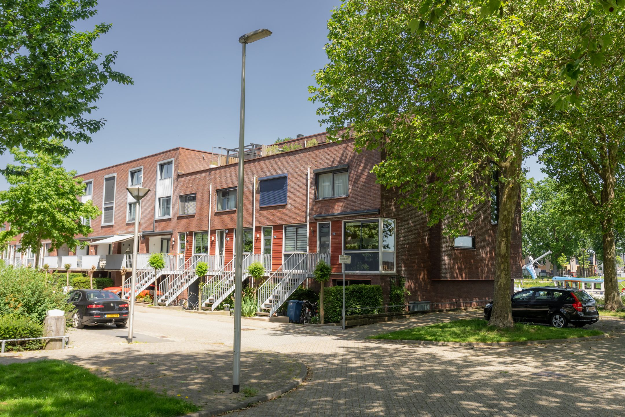 Foto van Merenborch 124, Vianen (UT)