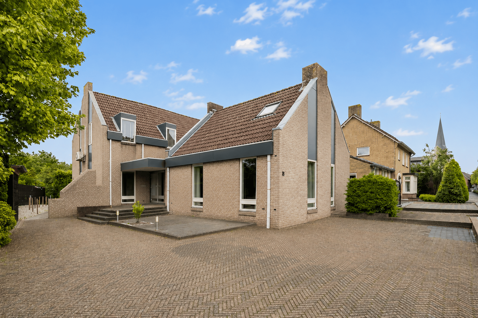 Foto van Kerkstraat 18, Beesd